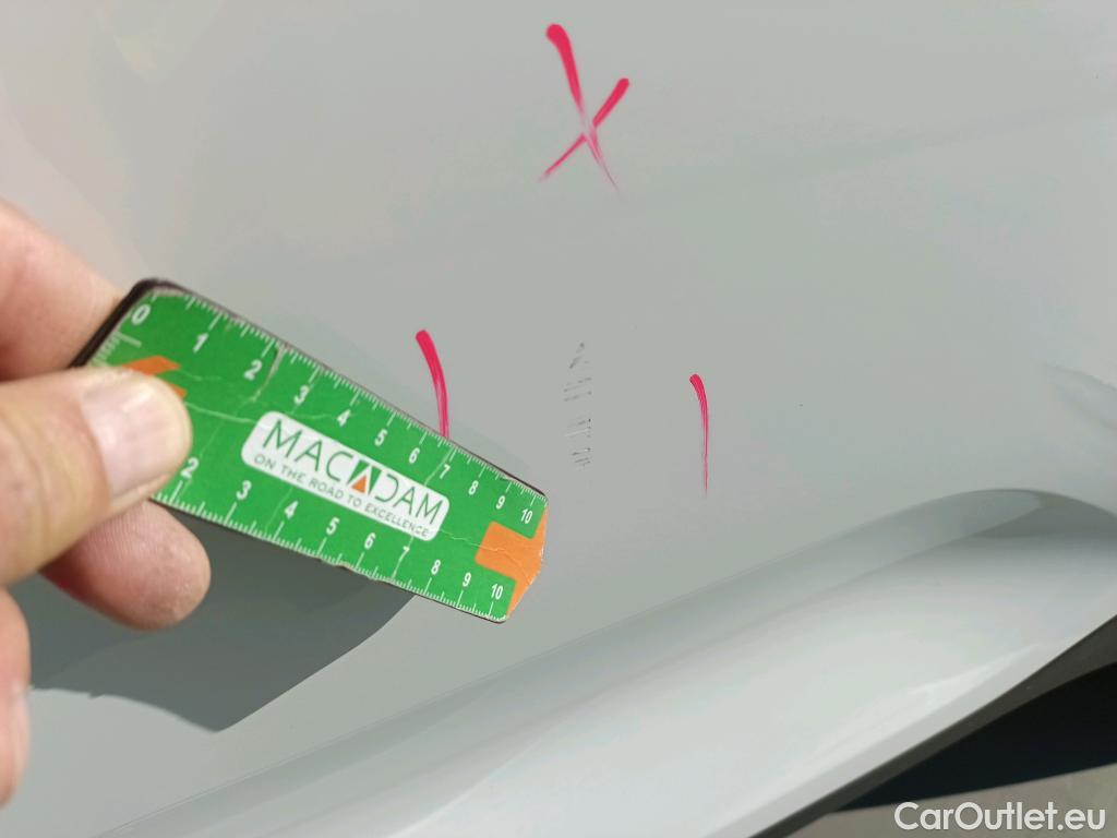  Volvo  XC 40 VOLVO XC40 / 2017 / 5P / todoterreno 2.0 D3 Auto #6