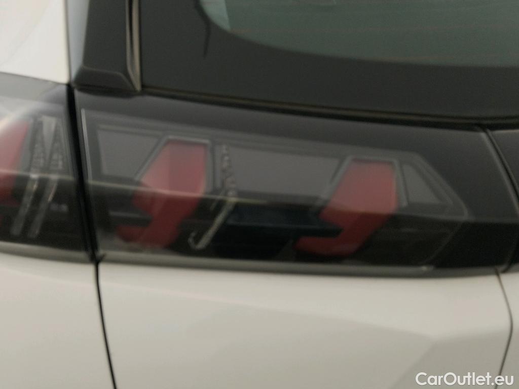  Peugeot  2008 PEUGEOT  / 2019 / 5P / todoterreno Active Pack BlueHDI 81kW (110CV) #5