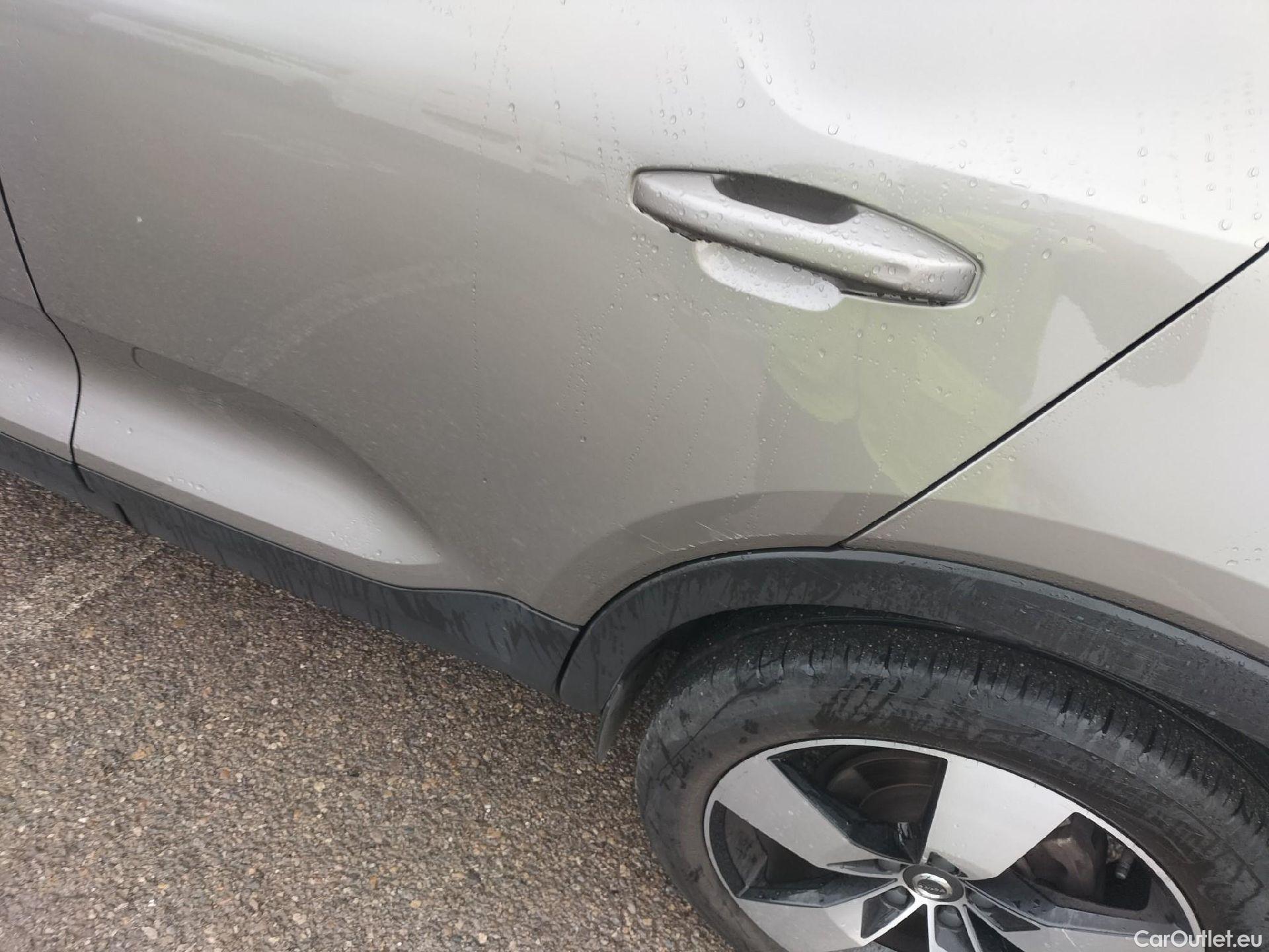  Volvo  XC 40 VOLVO XC40 / 2017 / 5P / todoterreno 1.5 T3 Momentum Pro Auto #9