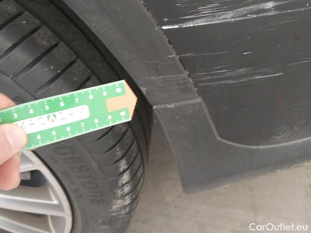  Mercedes  G-Klasee MERCEDES-BENZ Clase GLC / 2019 / 5P / todoterreno GLC 220 d 4MATIC #34