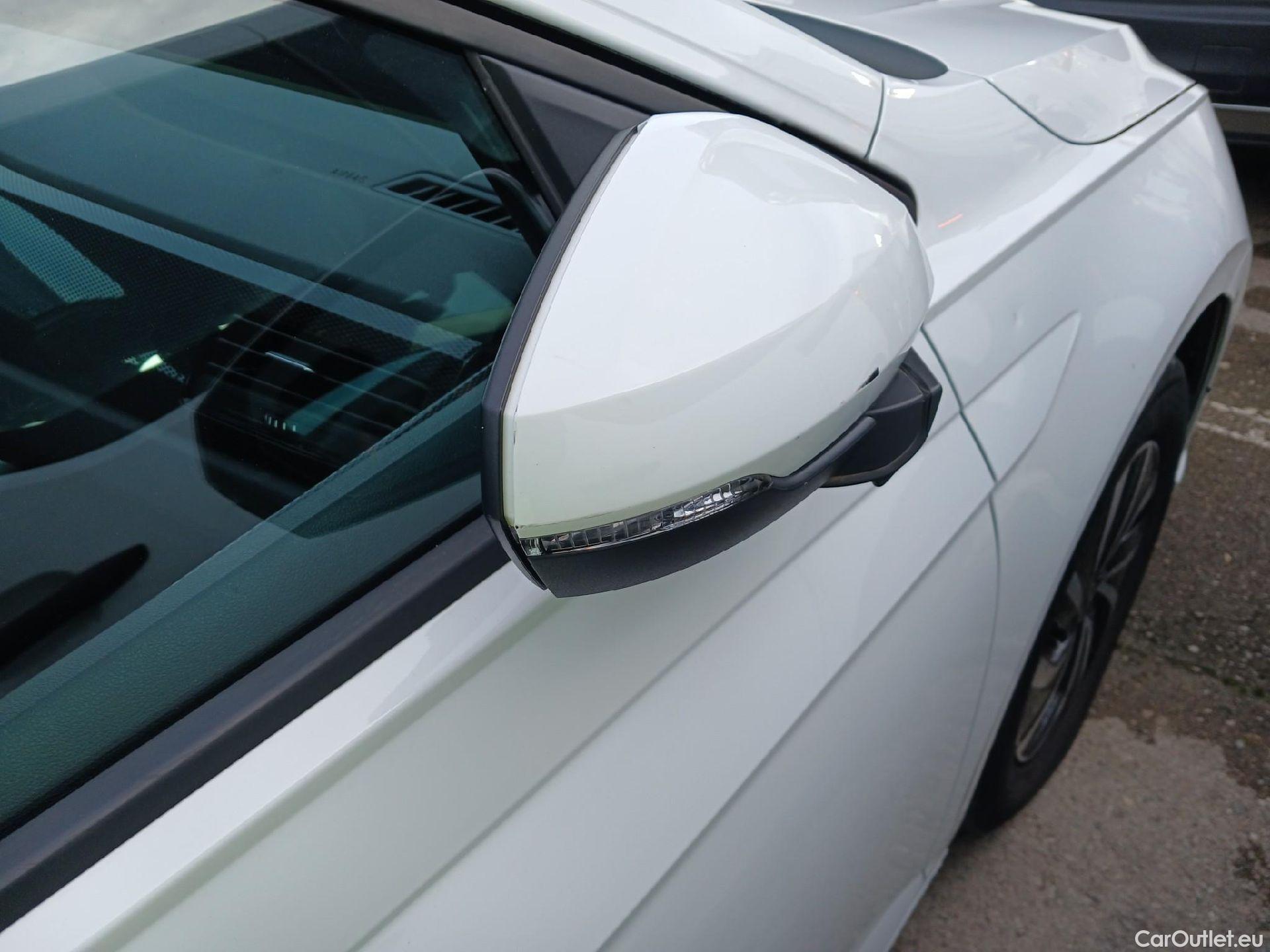  Volkswagen  Polo VOLKSWAGEN  / 2021 / 5P / berlina con portón Life 1.0 TSI 70kW (95CV) #20