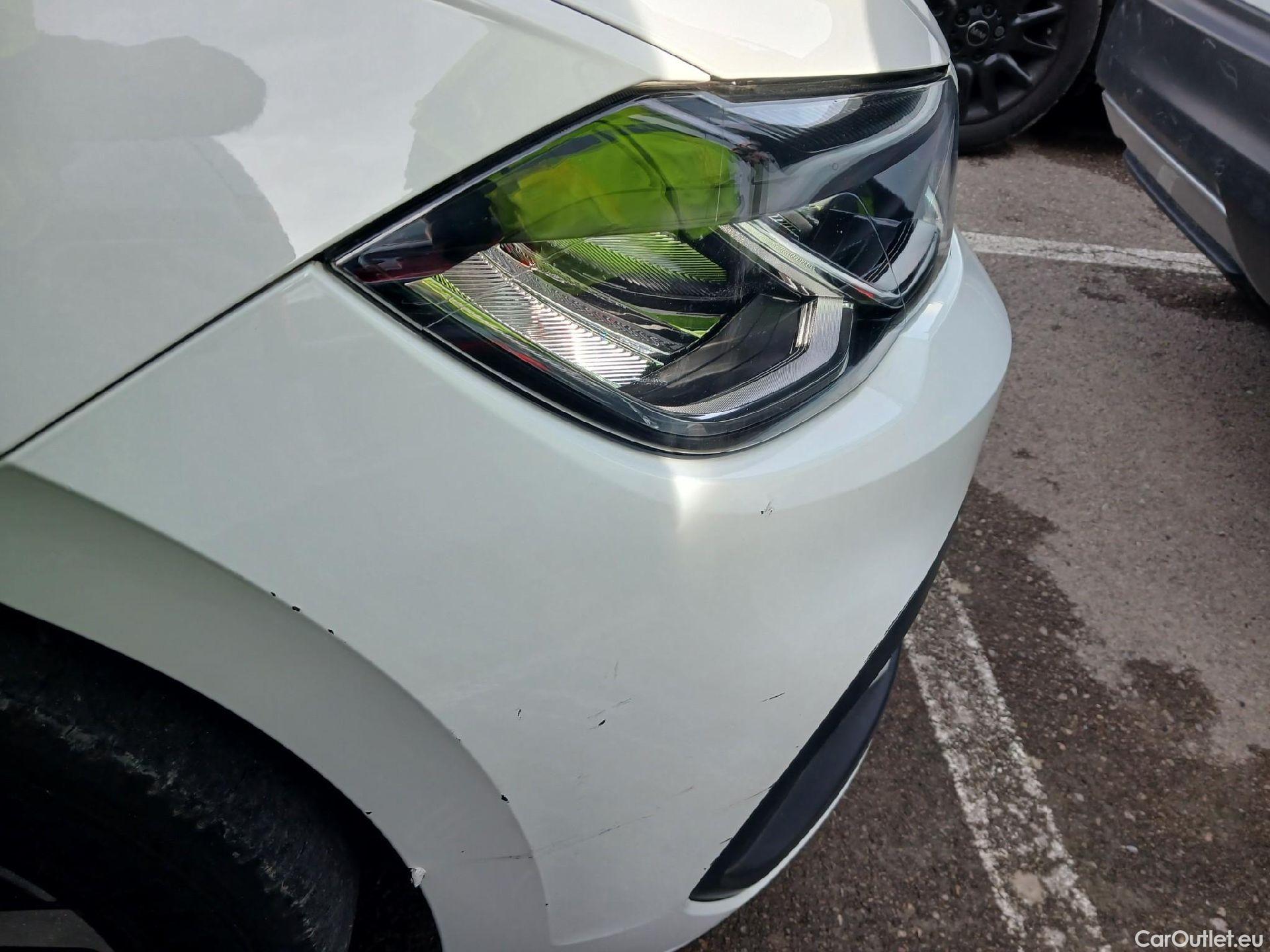  Volkswagen  Polo VOLKSWAGEN  / 2021 / 5P / berlina con portón Life 1.0 TSI 70kW (95CV) #1