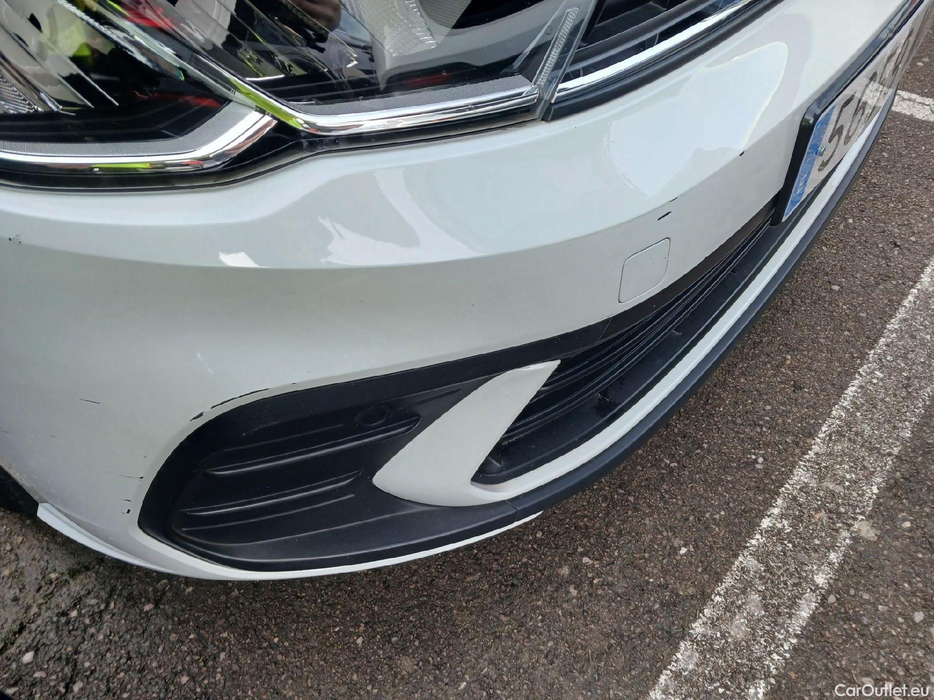  Volkswagen  Polo VOLKSWAGEN  / 2021 / 5P / berlina con portón Life 1.0 TSI 70kW (95CV) #3