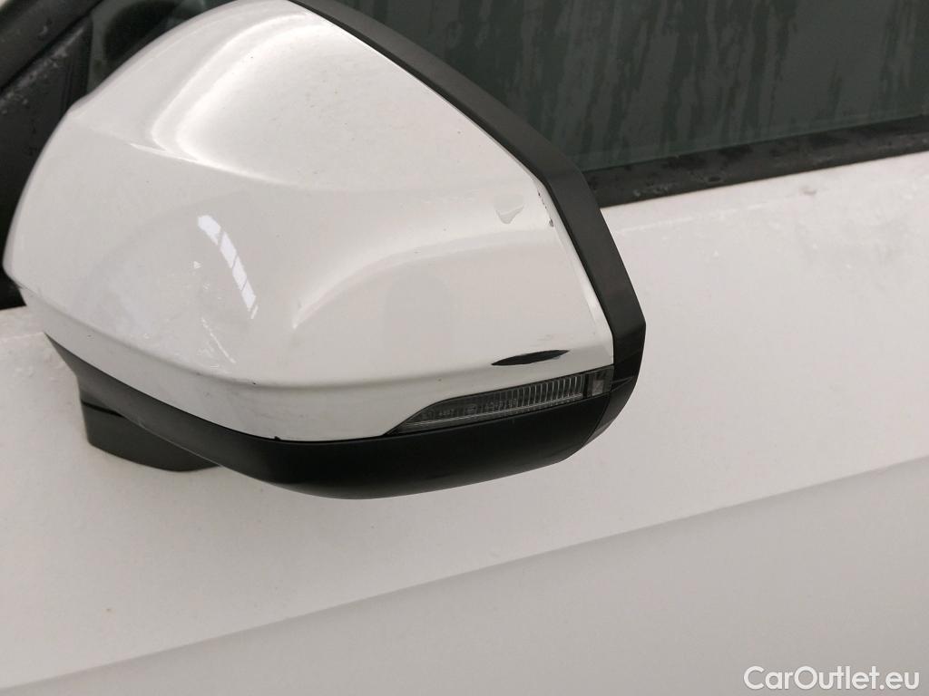  Audi  Q2 AUDI  / 2016 / 5P / todoterreno Advanced 30 TFSI 85kW (116CV) #24