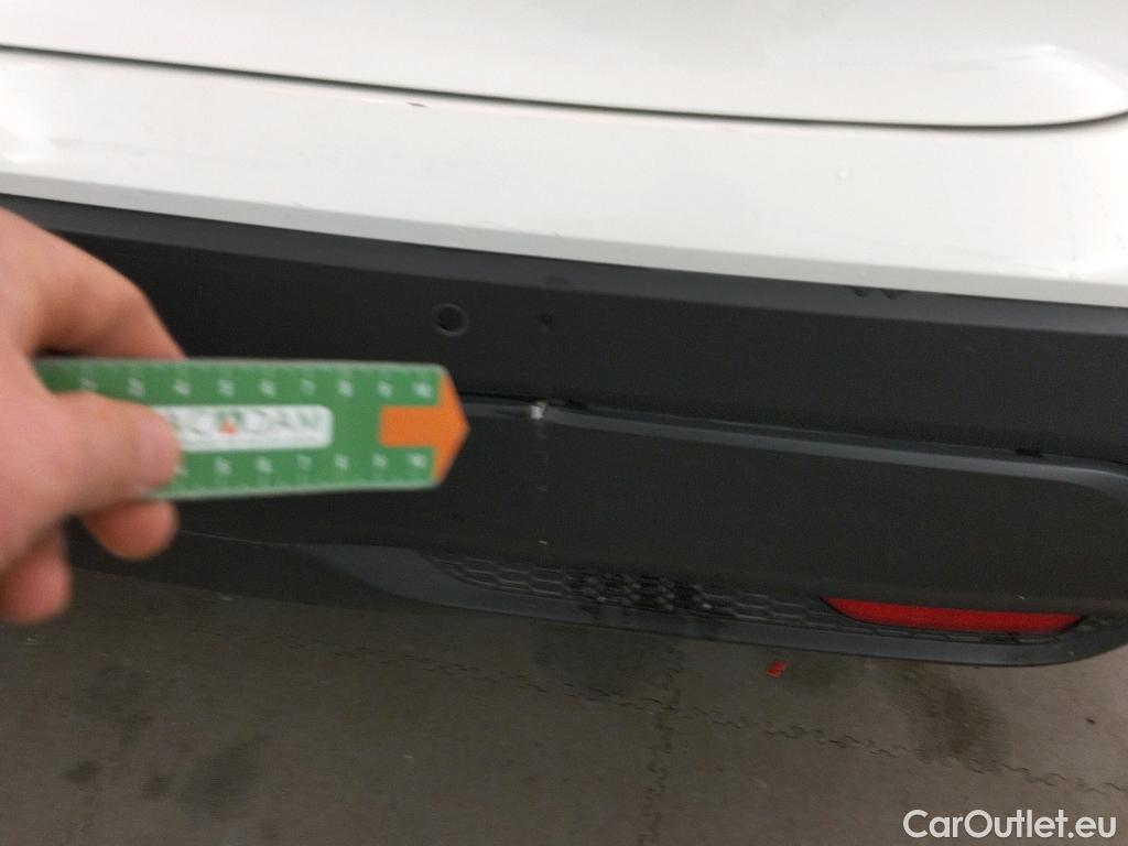  Nissan  Qashqai NISSAN  / 2021 / 5P / todoterreno DIG-T 103kW (140CV) mHEV 4x2 Acenta #4