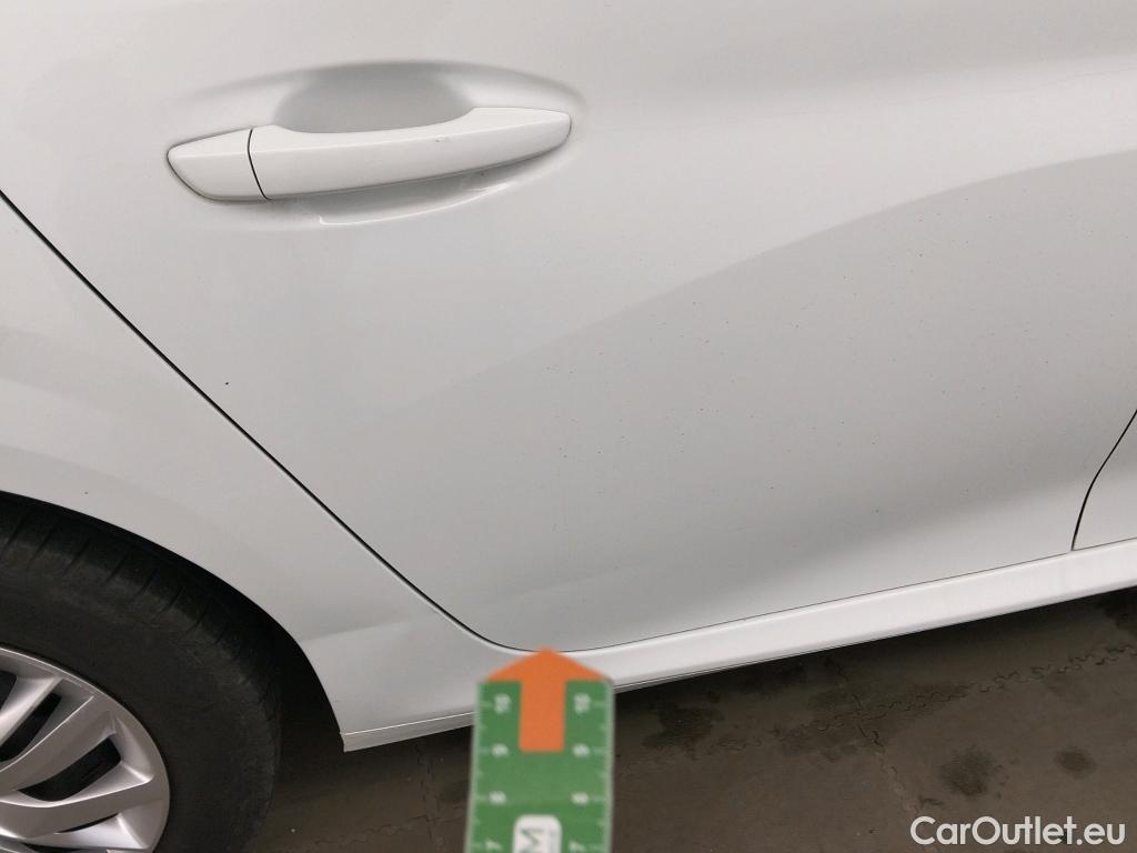  Peugeot  208 PEUGEOT  / 2019 / 5P / berlina con portón PureTech 55kW (75CV) Active #4