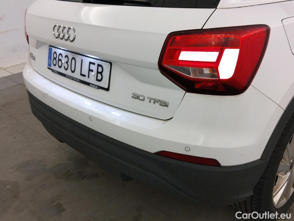  Audi  Q2 AUDI  / 2016 / 5P / todoterreno Advanced 30 TFSI 85kW (116CV) #16