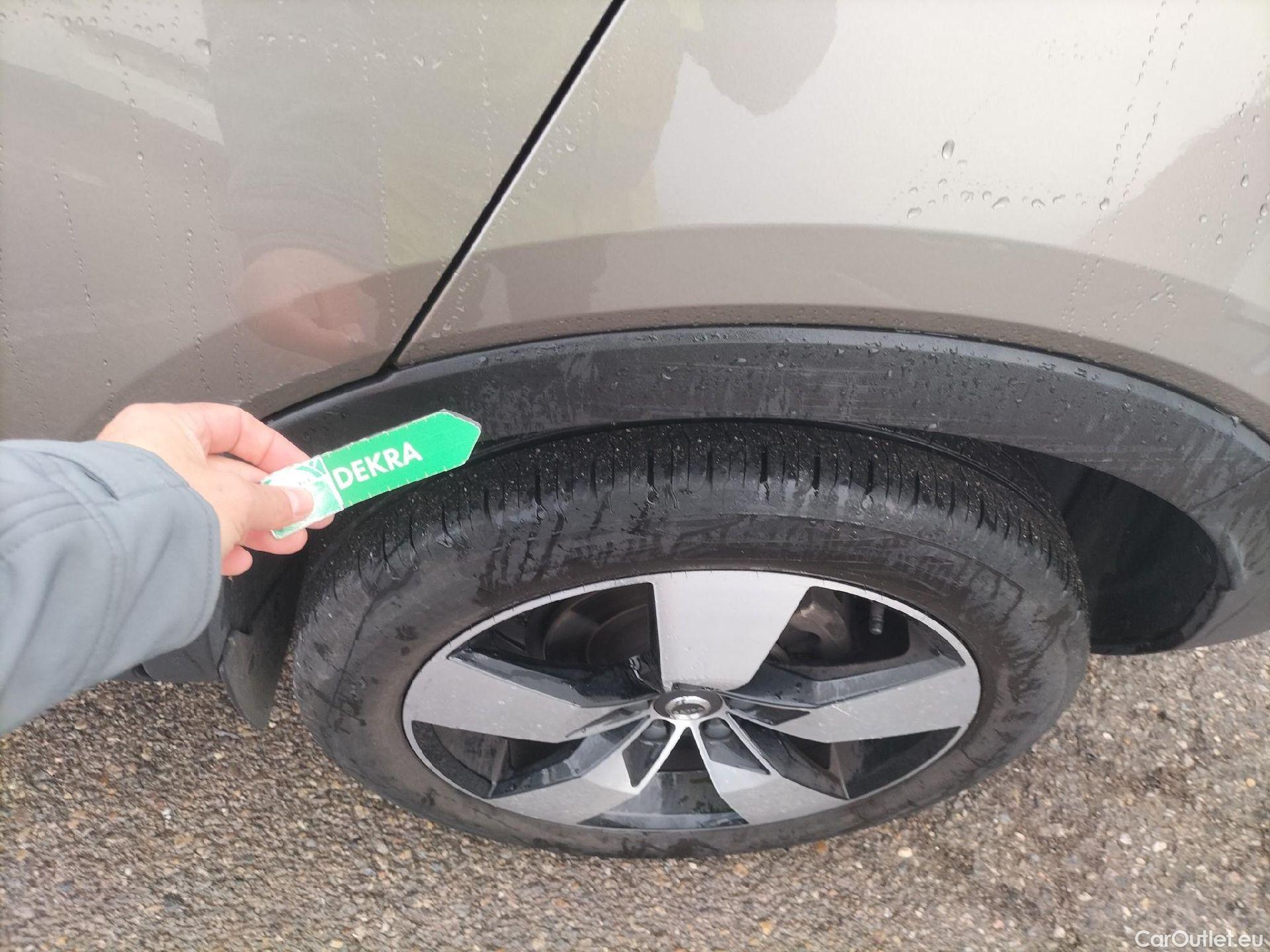  Volvo  XC 40 VOLVO XC40 / 2017 / 5P / todoterreno 1.5 T3 Momentum Pro Auto #10