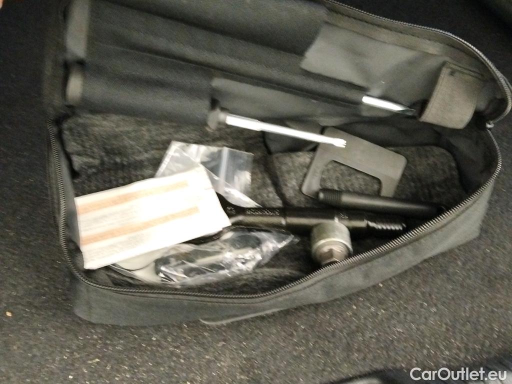  Audi  Q2 AUDI  / 2016 / 5P / todoterreno Advanced 30 TFSI 85kW (116CV) #3