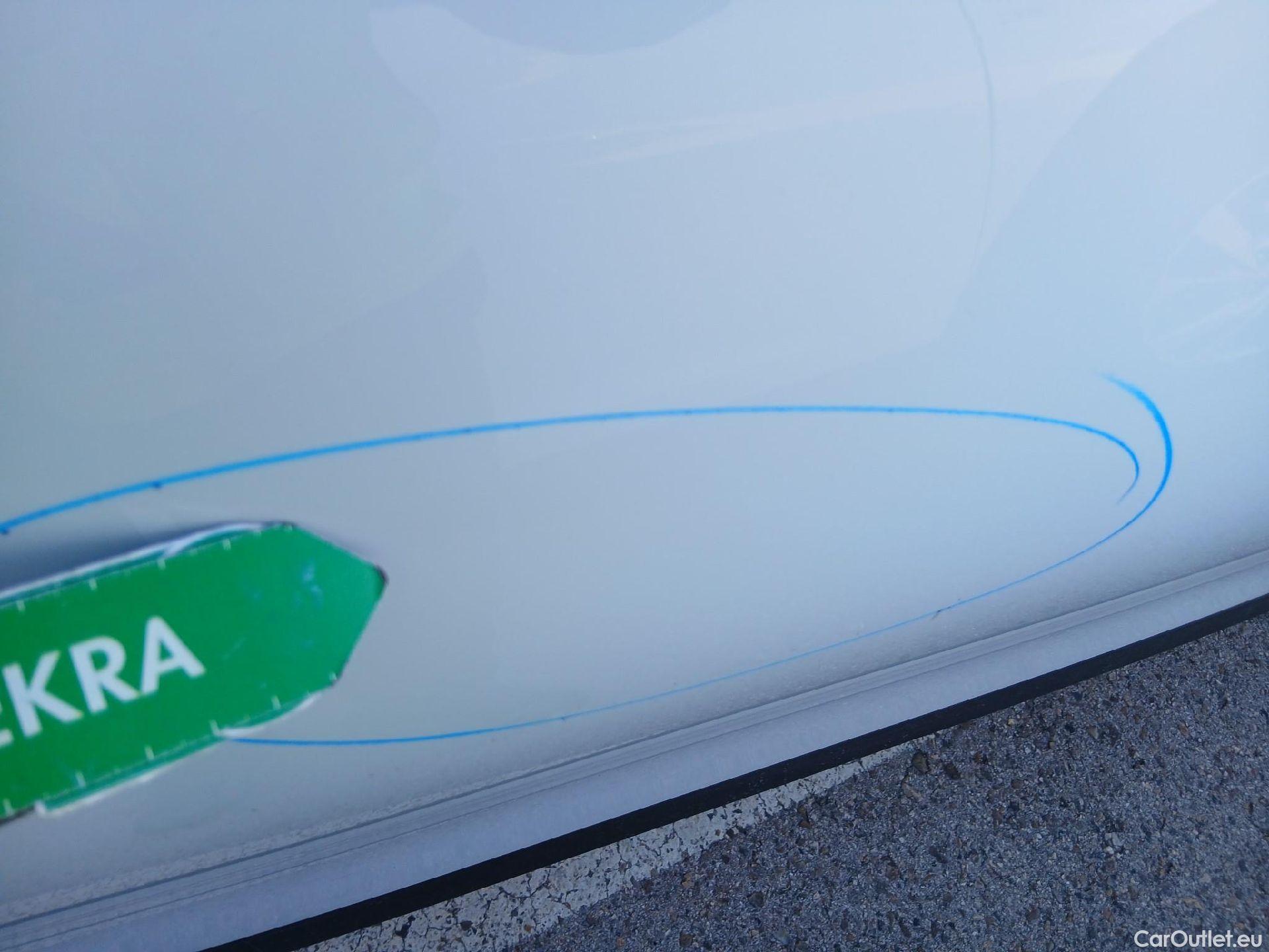  KIA  XCeed KIA  / 2019 / 5P / todoterreno 1.0 T-GDi Drive 88kW (120CV) #24