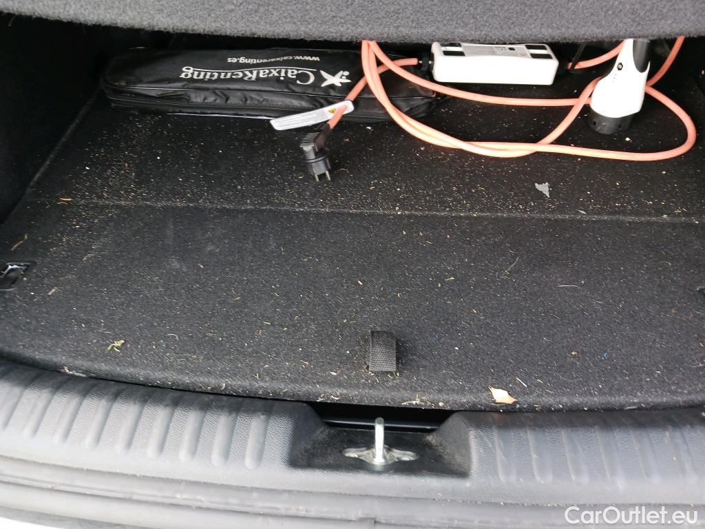  KIA  XCeed KIA  1.6 GDi PHEV 104kW (141CV) eDrive (AC) #49