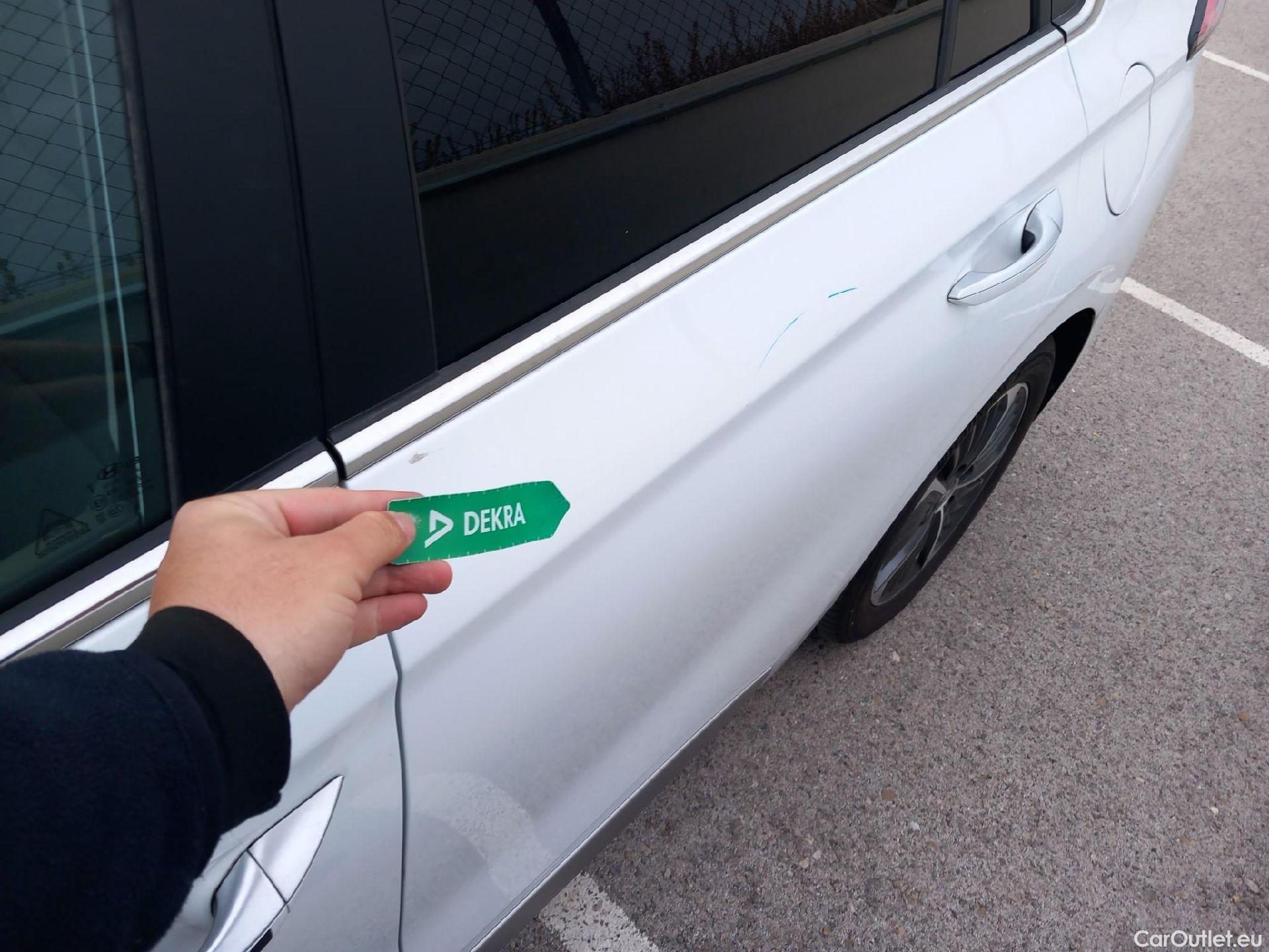  Hyundai   Ioniq HYUNDAI / 2019 / 5P / berlina con portón 1.6 GDI PHEV Tecno DCT #10