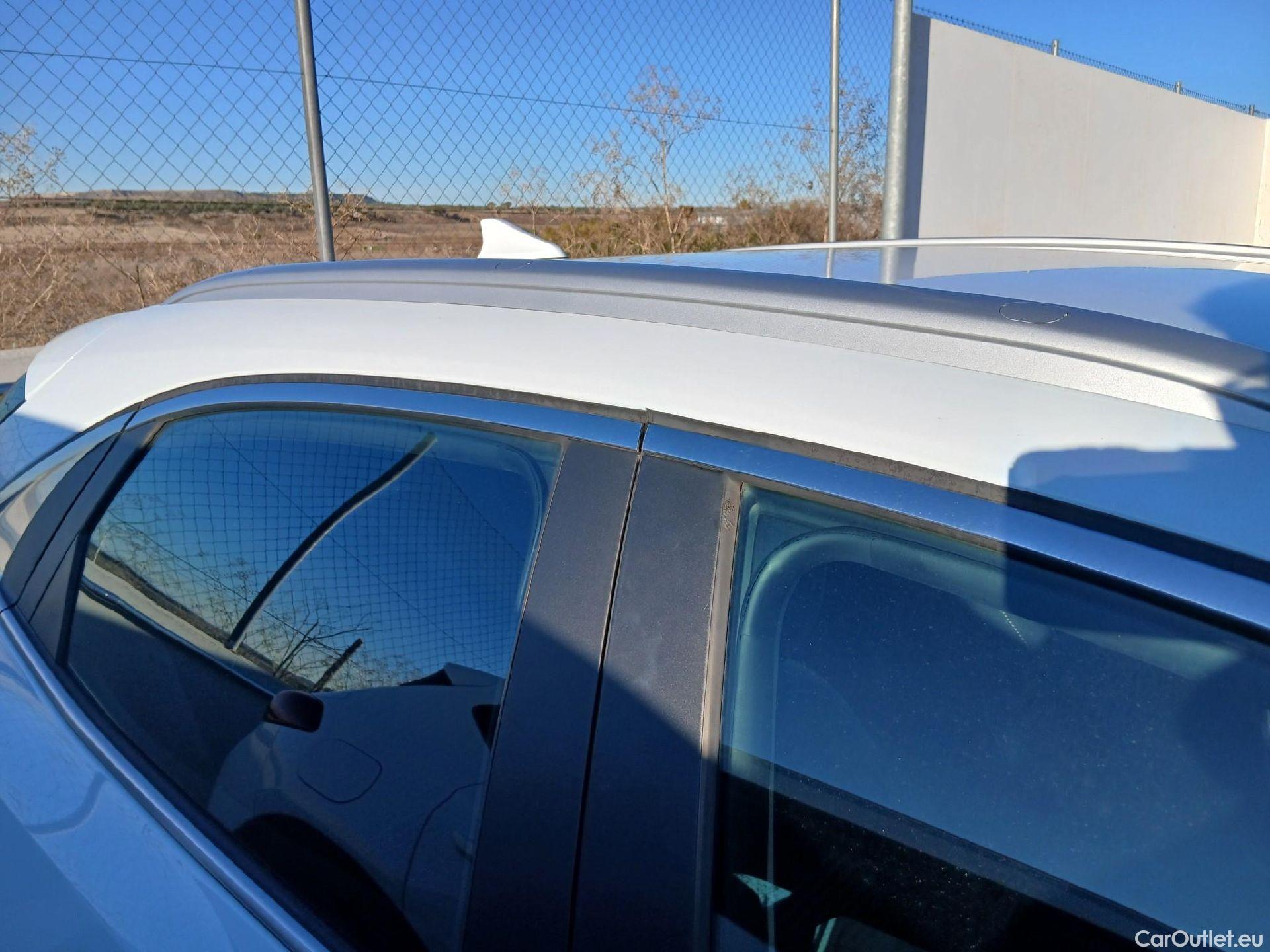  KIA  XCeed KIA  / 2019 / 5P / todoterreno 1.0 T-GDi Drive 88kW (120CV) #25