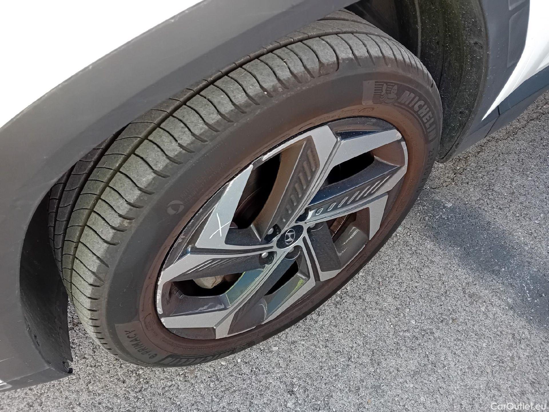  Hyundai  Tucson HYUNDAI  / 2020 / 5P / todoterreno 1.6 TGDI PHEV 195kW Maxx Auto 4X4 #9