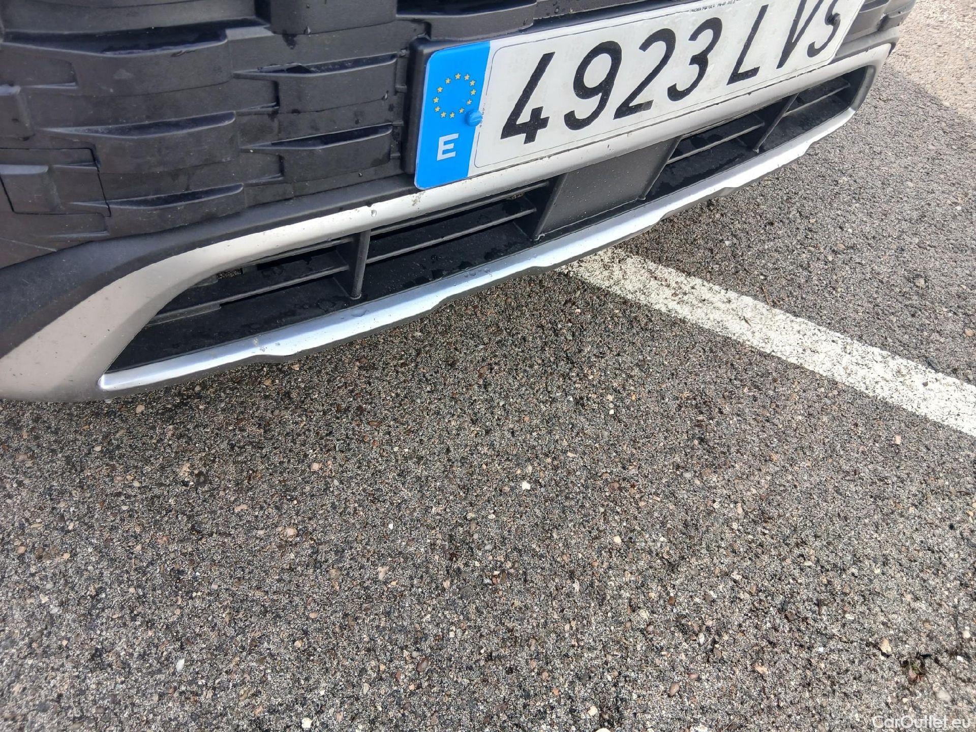  Hyundai  Bayon HYUNDAI  / 2021 / 5P / todoterreno 1.0 TGDI 74kW (100CV) Maxx #9