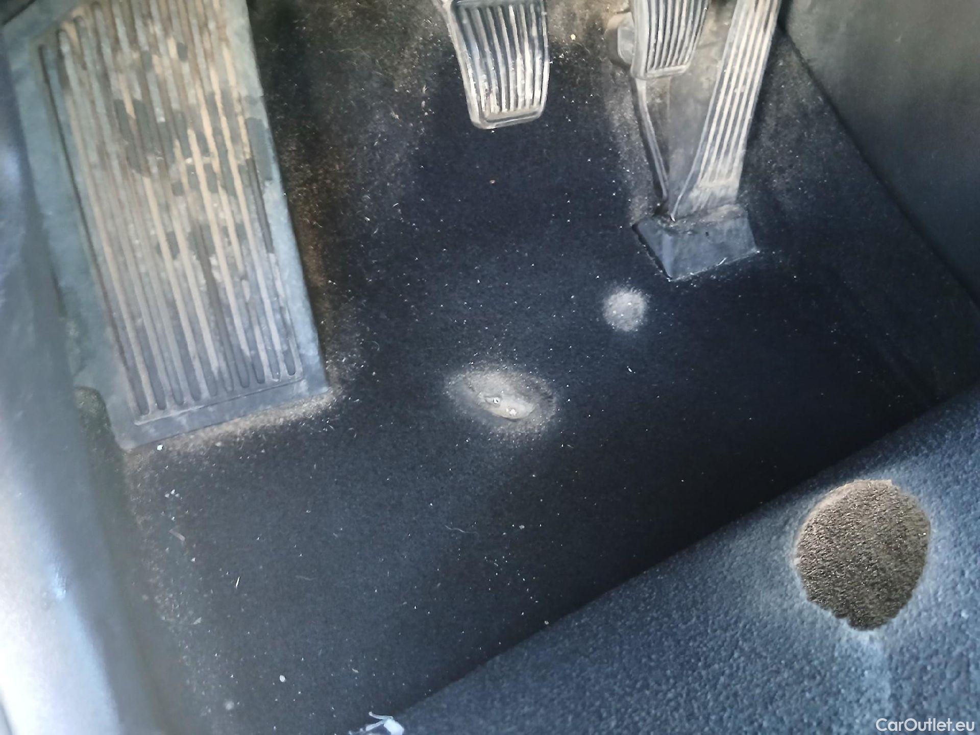  KIA  Sportage KIA  1.6MHEV Drive 100kW(136CV) 4x2(Crist Tintados)(CX) #5