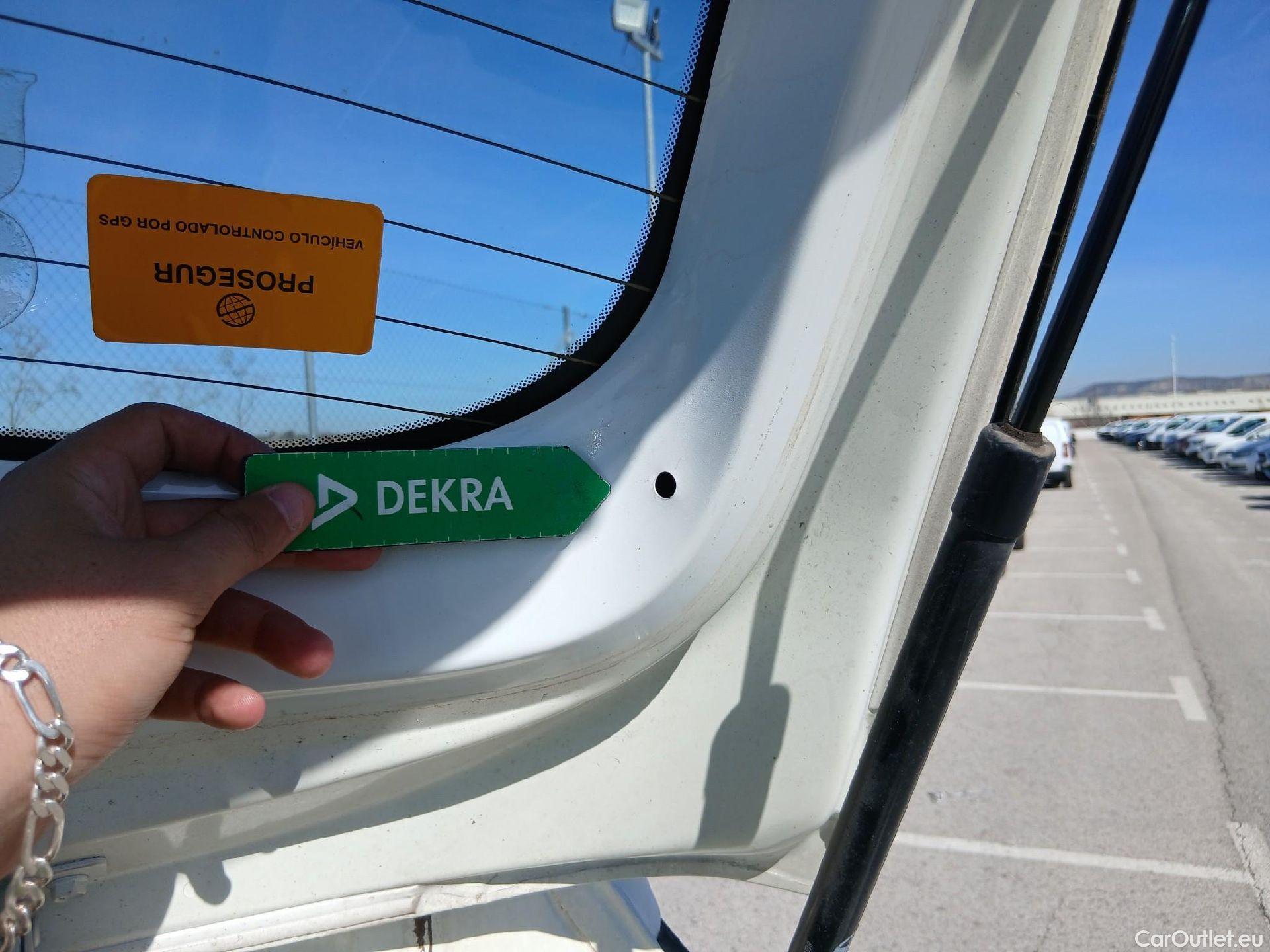  Hyundai  i20 HYUNDAI  / 2020 / 5P / berlina con portón 1.0 TGDI 74kW (100CV) 48V Essence #34