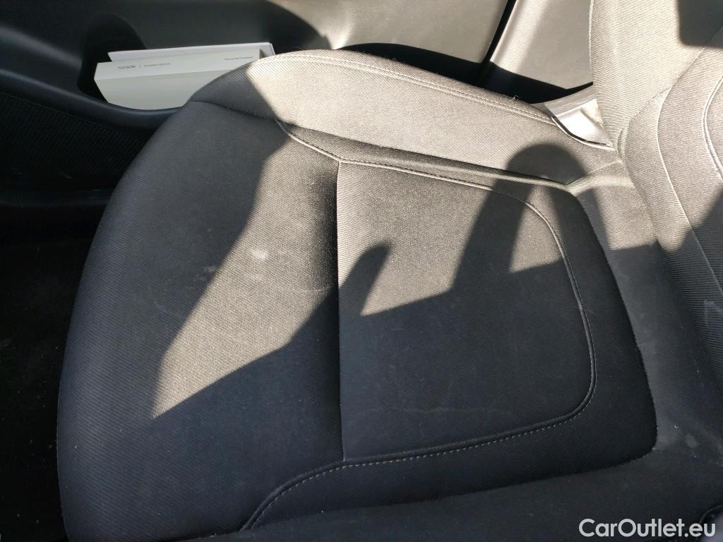  Hyundai  Tucson HYUNDAI  / 2020 / 5P / todoterreno 1.6 CRDI 100kW (136CV) 48V Tecno DCT 2C #8