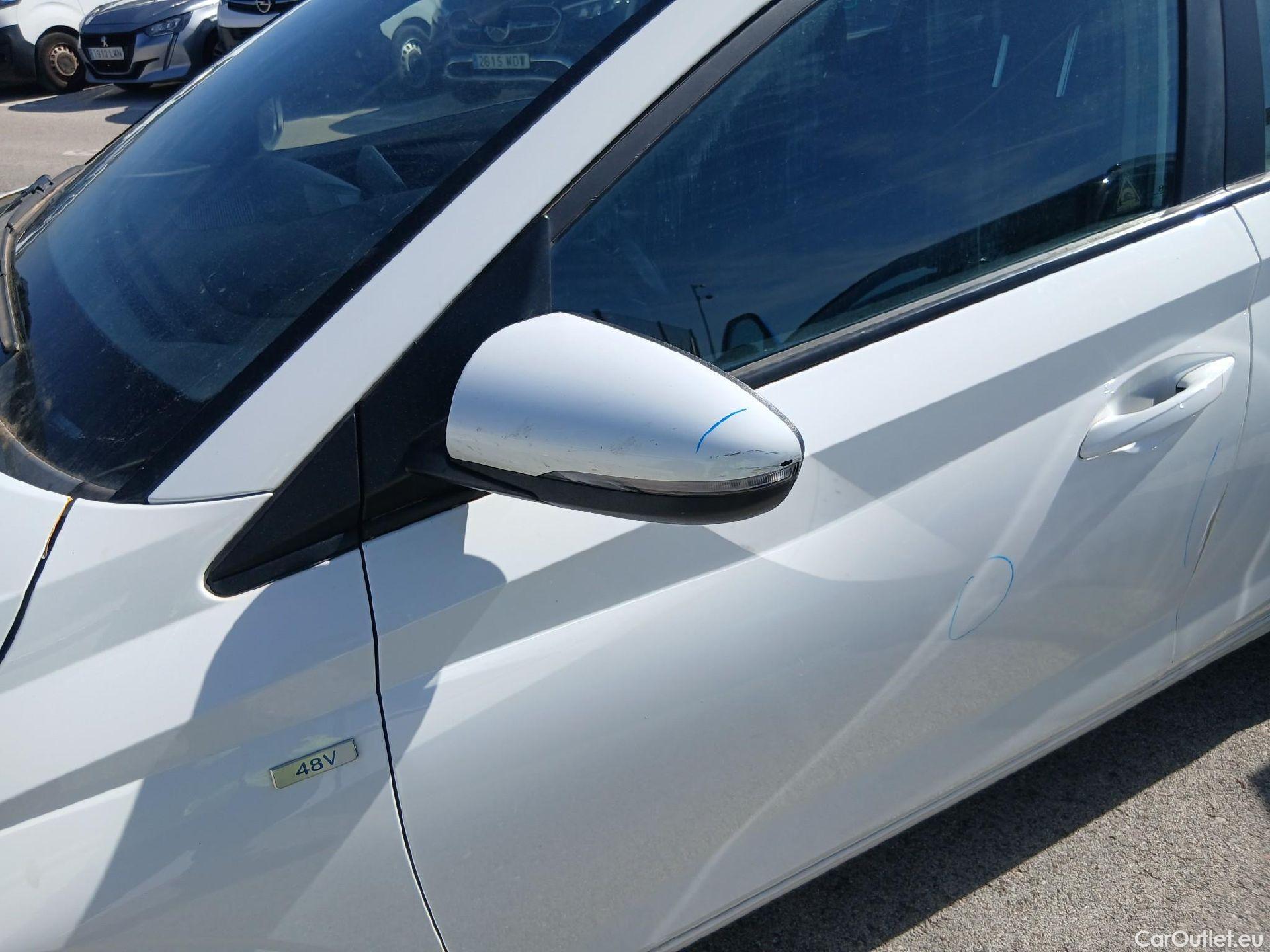  Hyundai  i20 HYUNDAI  / 2020 / 5P / berlina con portón 1.0 TGDI 74kW (100CV) 48V Essence #15