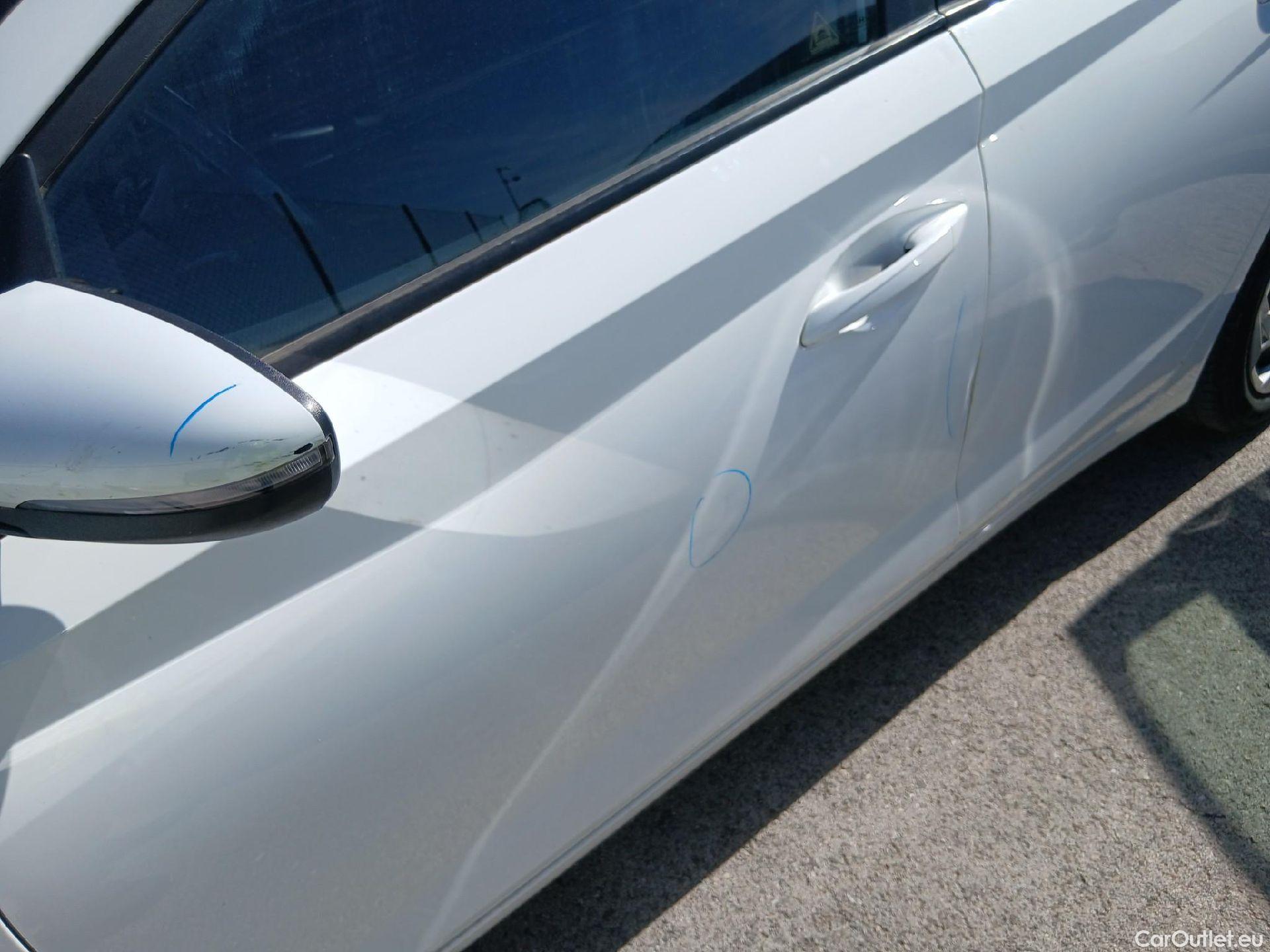  Hyundai  i20 HYUNDAI  / 2020 / 5P / berlina con portón 1.0 TGDI 74kW (100CV) 48V Essence #16