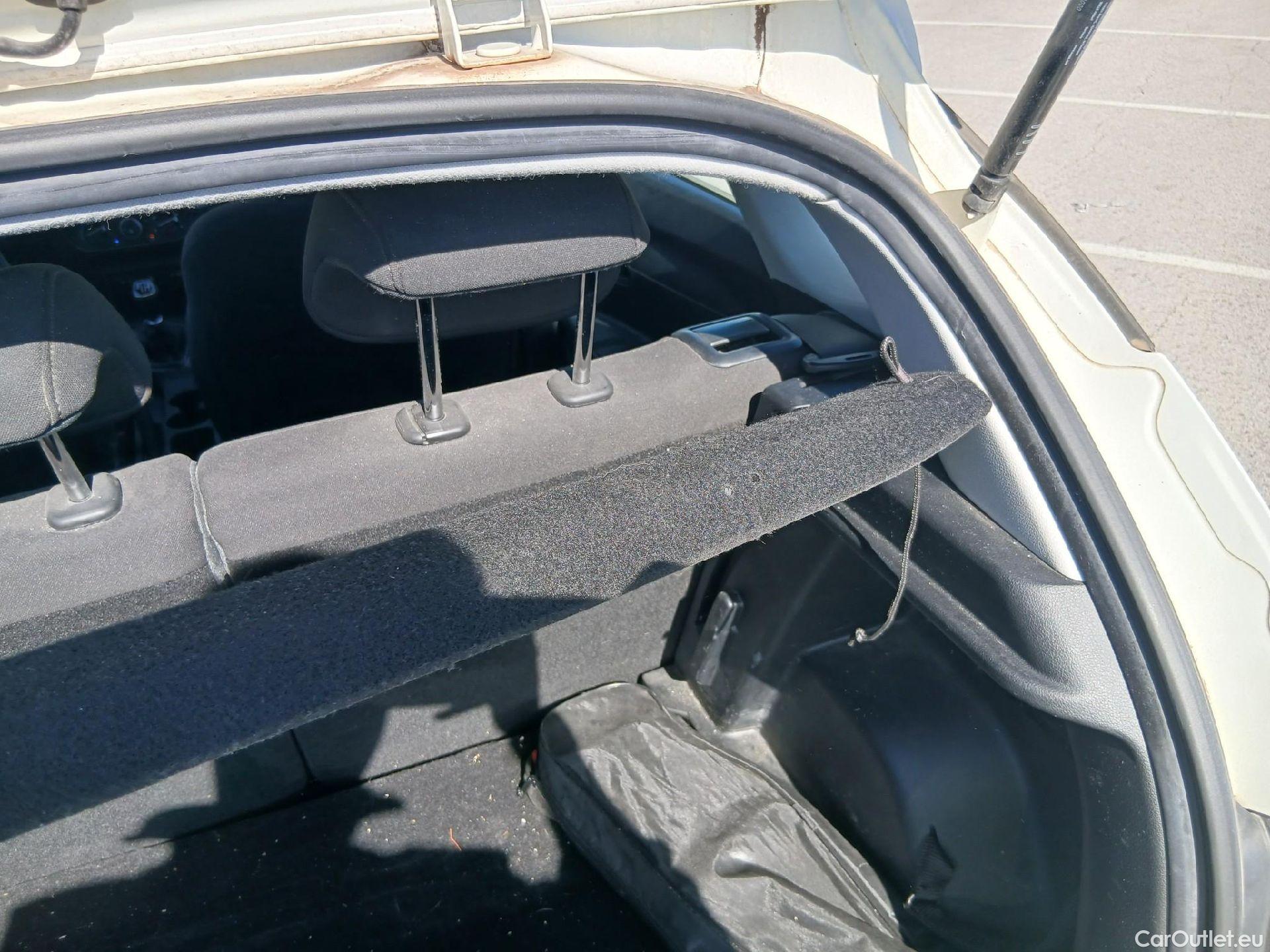  Hyundai  i20 HYUNDAI  / 2020 / 5P / berlina con portón 1.0 TGDI 74kW (100CV) 48V Essence #36