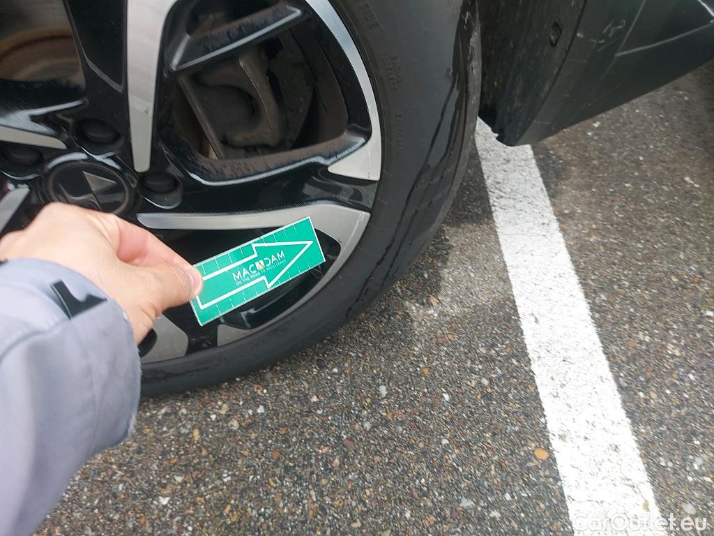  DS  DS7 DS DS 7 Crossback / 2017 / 5P / todoterreno BlueHDi DE 96kW (130CV) Auto. CHIC (AC) #15