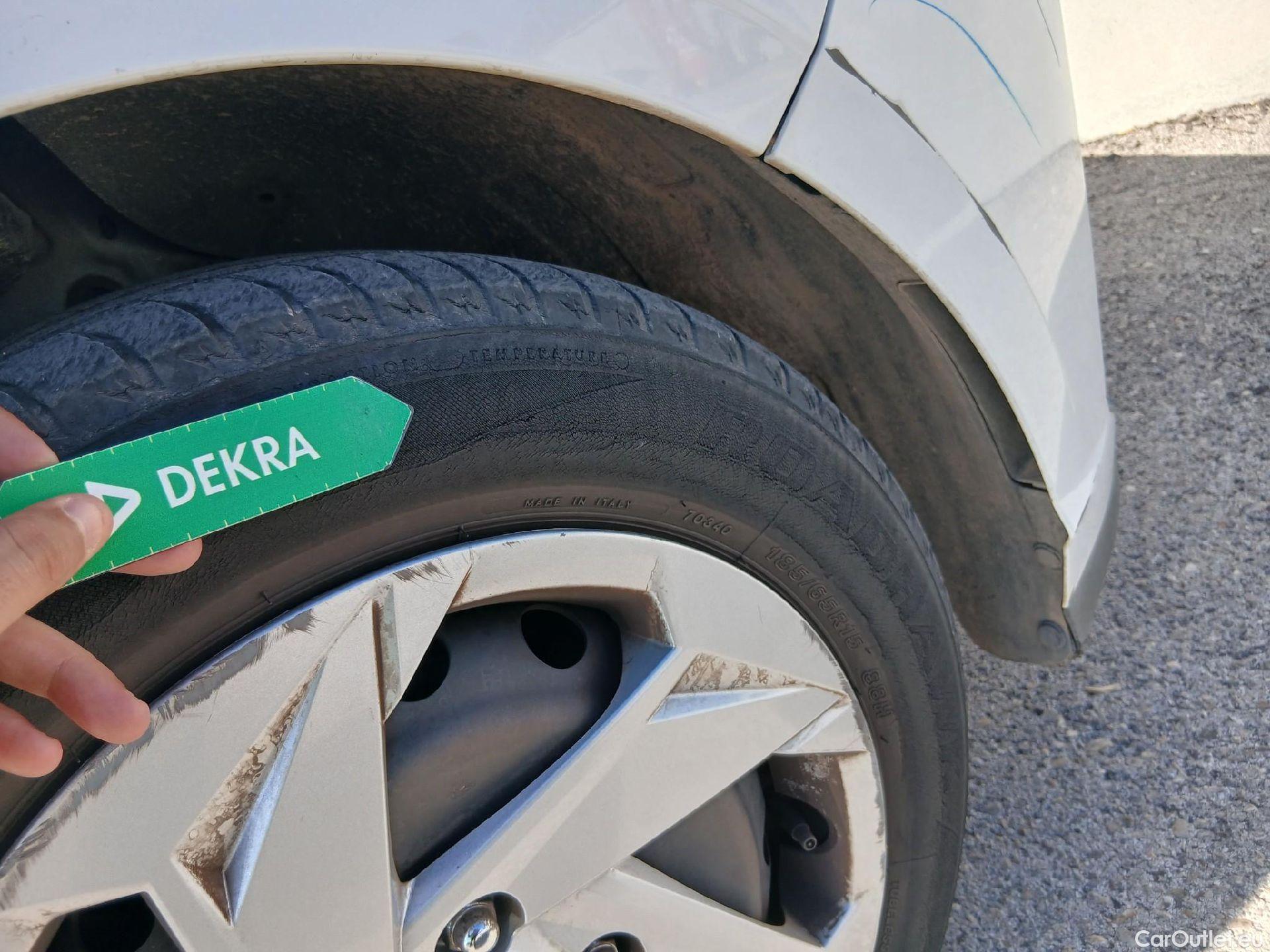  Hyundai  i20 HYUNDAI  / 2020 / 5P / berlina con portón 1.0 TGDI 74kW (100CV) 48V Essence #6