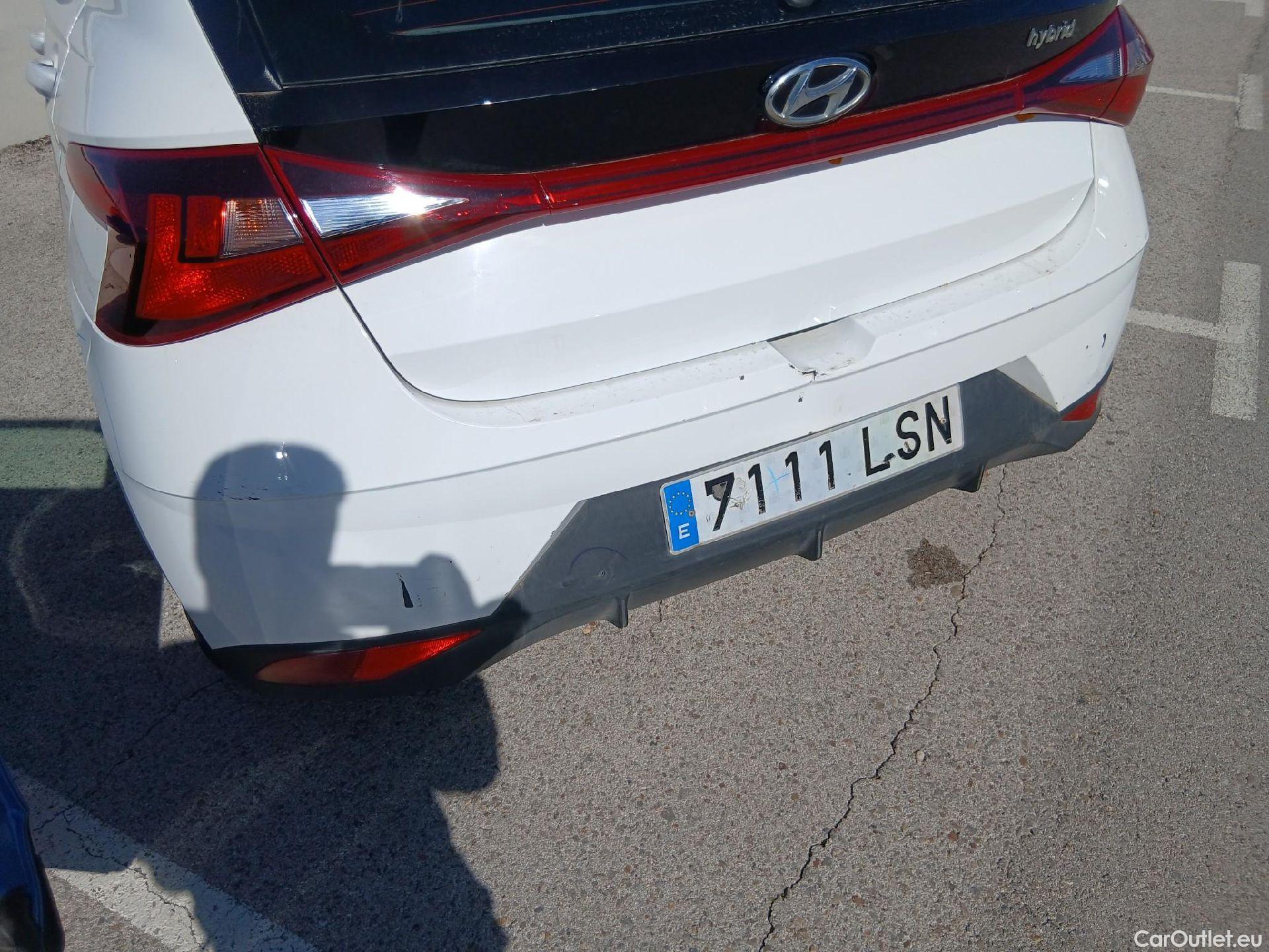  Hyundai  i20 HYUNDAI  / 2020 / 5P / berlina con portón 1.0 TGDI 74kW (100CV) 48V Essence #26