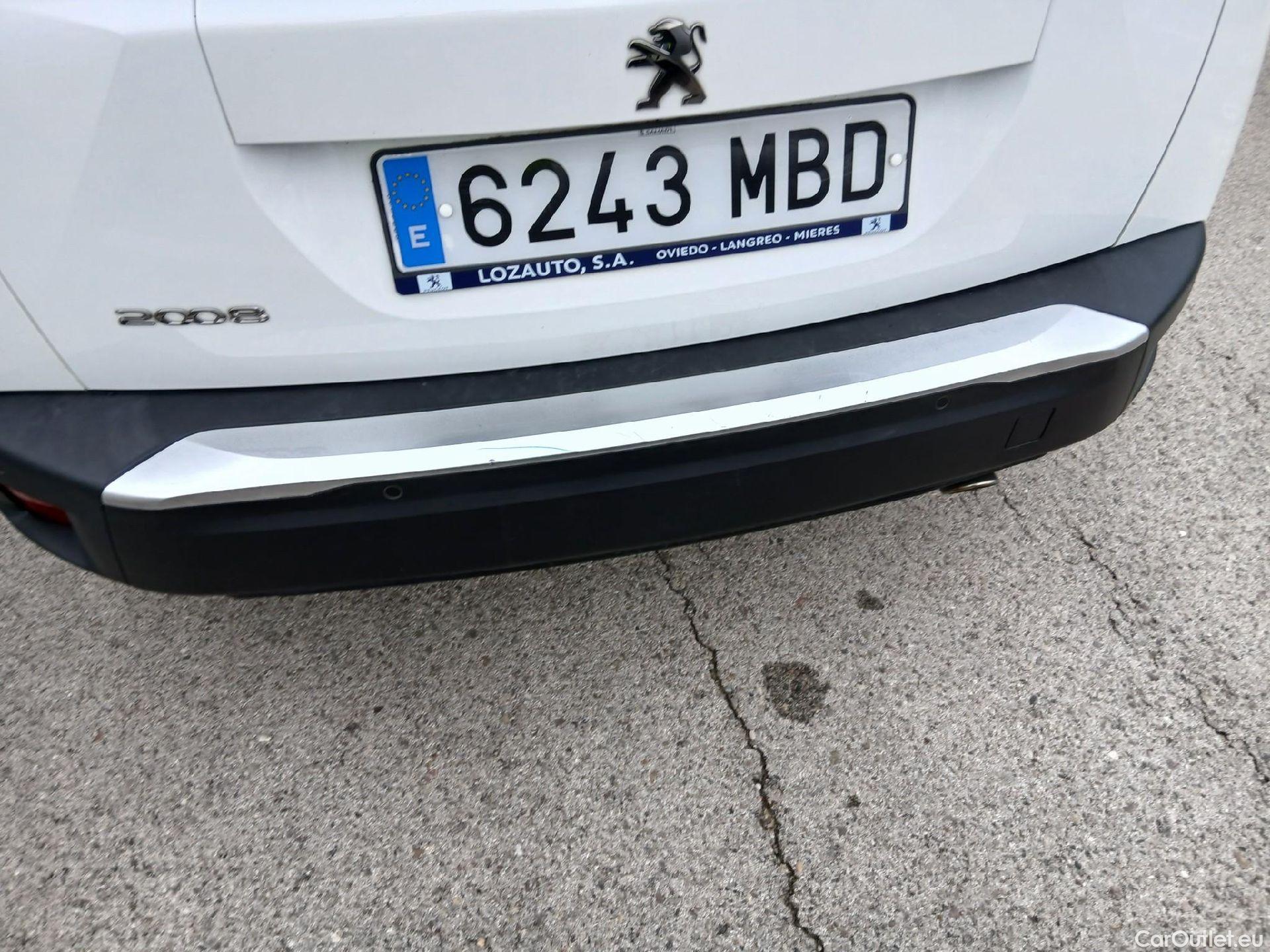  Peugeot  2008 PEUGEOT  / 2019 / 5P / todoterreno Active Pack BlueHDI 81kW (110CV) #25