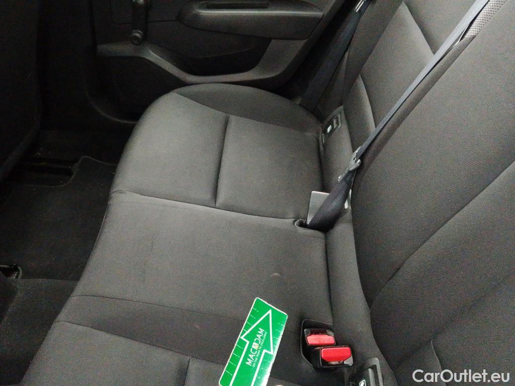  Renault  Clio RENAULT  / 2019 / 5P / berlina con portón Business Blue dCi 63 kW (85CV) #10