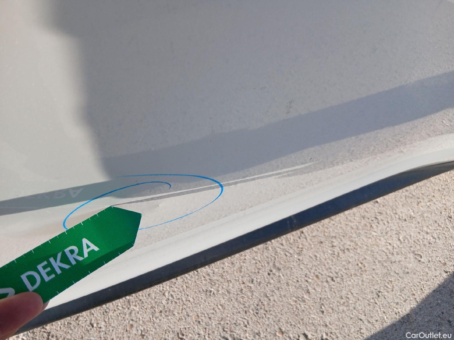  Nissan  Juke NISSAN  / 2014 / 5P / crossover dCi EU6 81 kW (110 CV) 6M/T N-CONNECTA #40