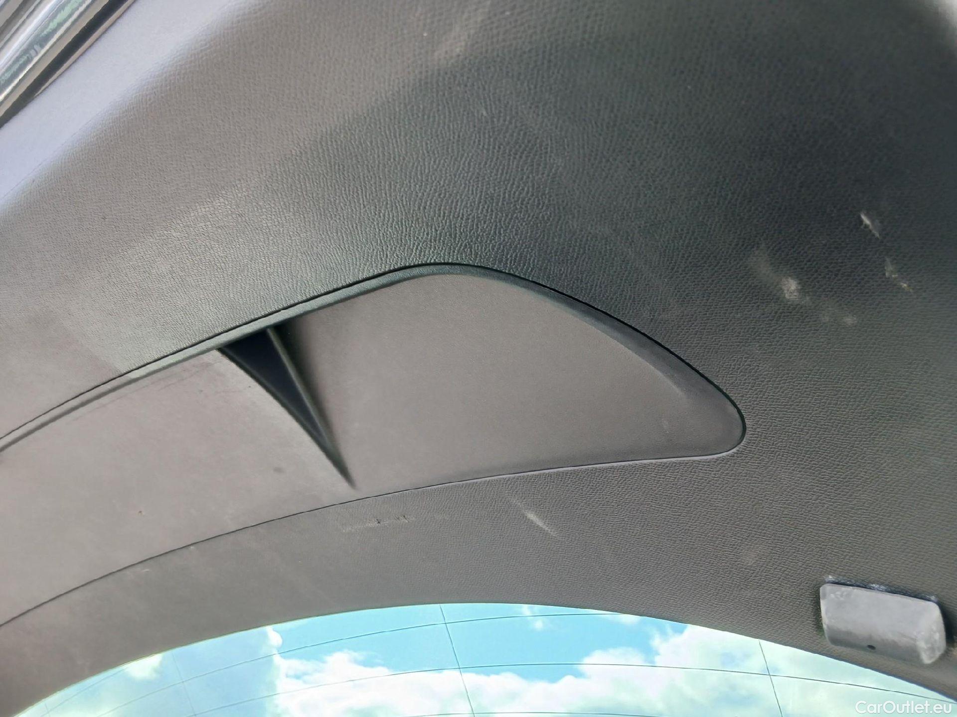  Land Rover  Discovery SEAT Nuevo León / 2020 / 5P / berlina con portón 1.4 e-Hybrid DSG-6 S&S Xcellence #5