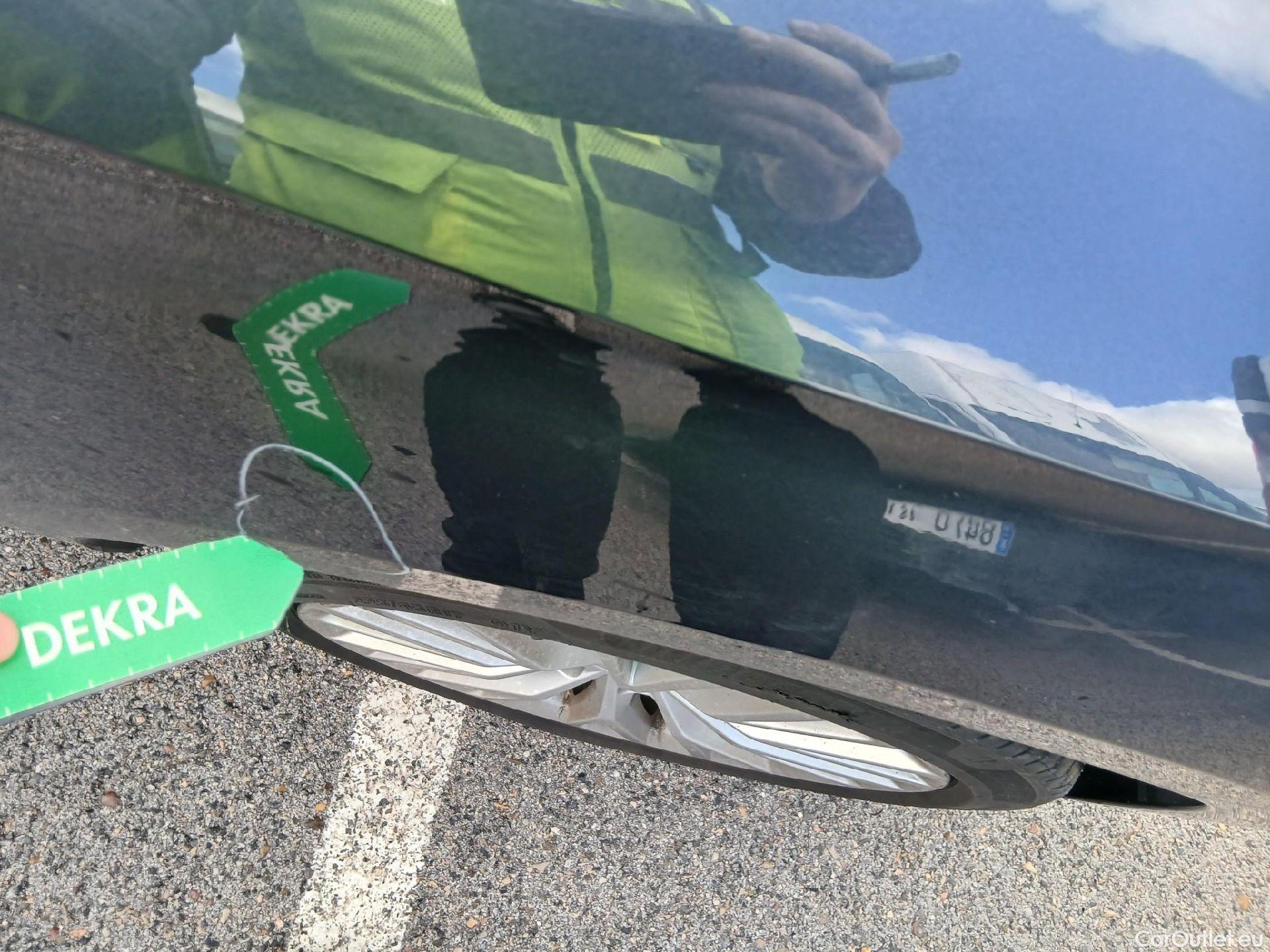  Land Rover  Discovery SEAT Nuevo León / 2020 / 5P / berlina con portón 1.4 e-Hybrid DSG-6 S&S Xcellence #36