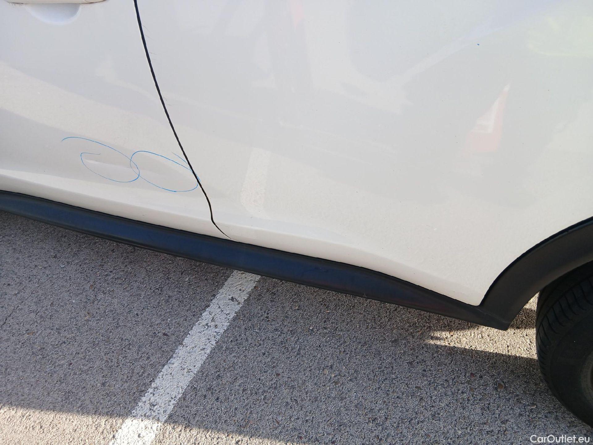  Nissan  Juke NISSAN  / 2014 / 5P / crossover dCi EU6 81 kW (110 CV) 6M/T N-CONNECTA #24