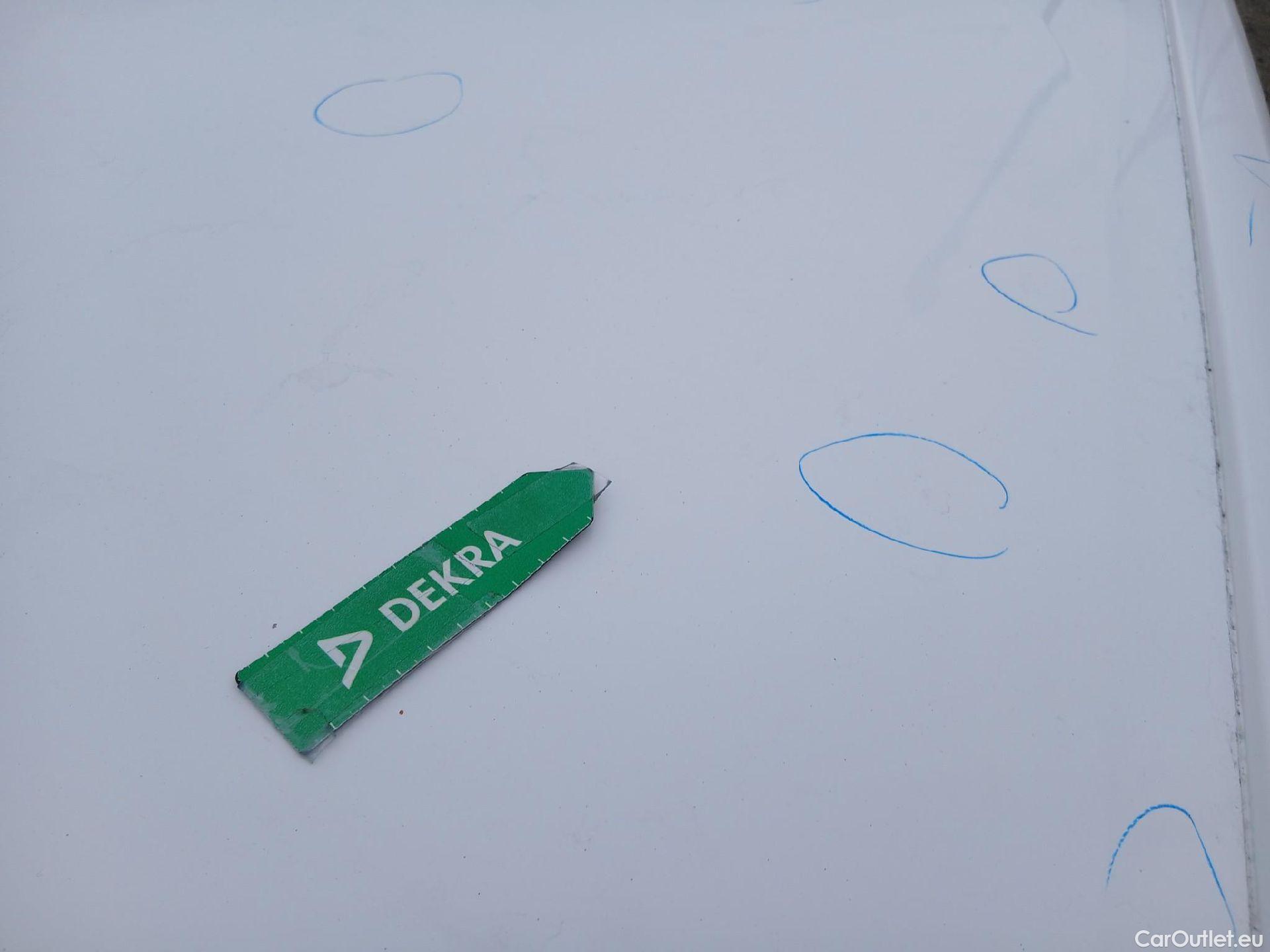  Peugeot  2008 PEUGEOT  / 2019 / 5P / todoterreno Active Pack BlueHDI 81kW (110CV) #15