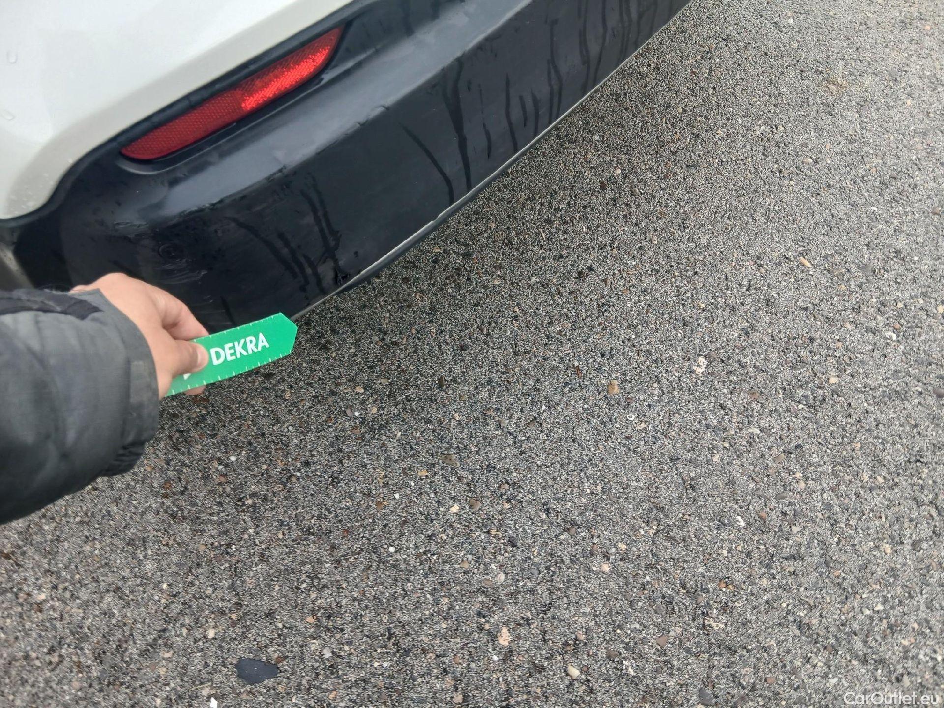  Nissan  Qashqai NISSAN  / 2017 / 5P / todoterreno DIG-T 103 kW (140 CV) E6D N-CONNECTA #17