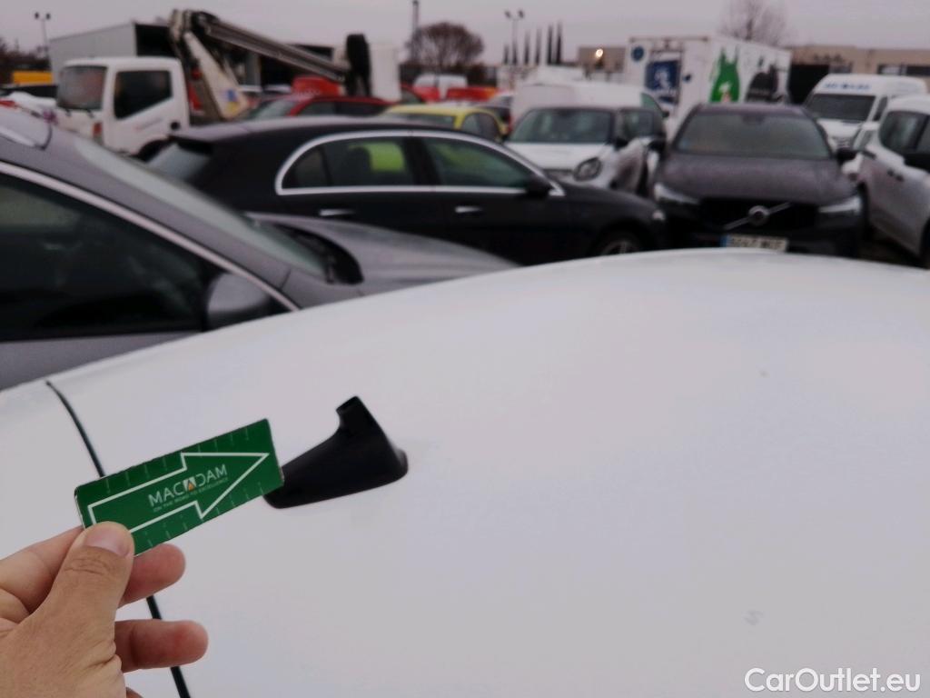  Renault  Clio RENAULT  / 2019 / 5P / berlina con portón Business Blue dCi 63 kW (85CV) #32