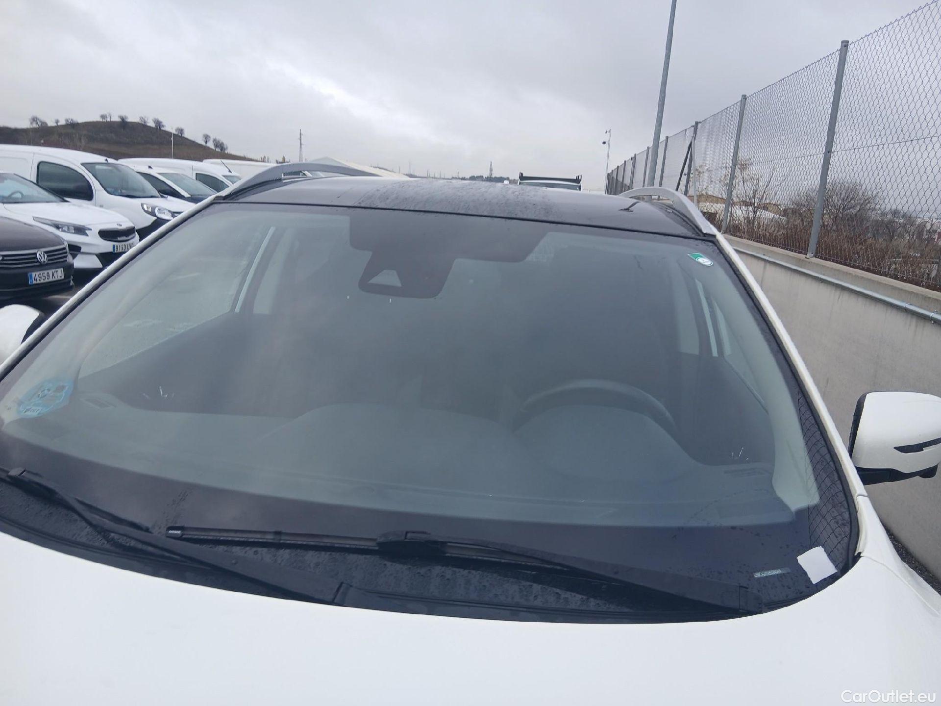  Nissan  Qashqai NISSAN  / 2017 / 5P / todoterreno DIG-T 103 kW (140 CV) E6D N-CONNECTA #8