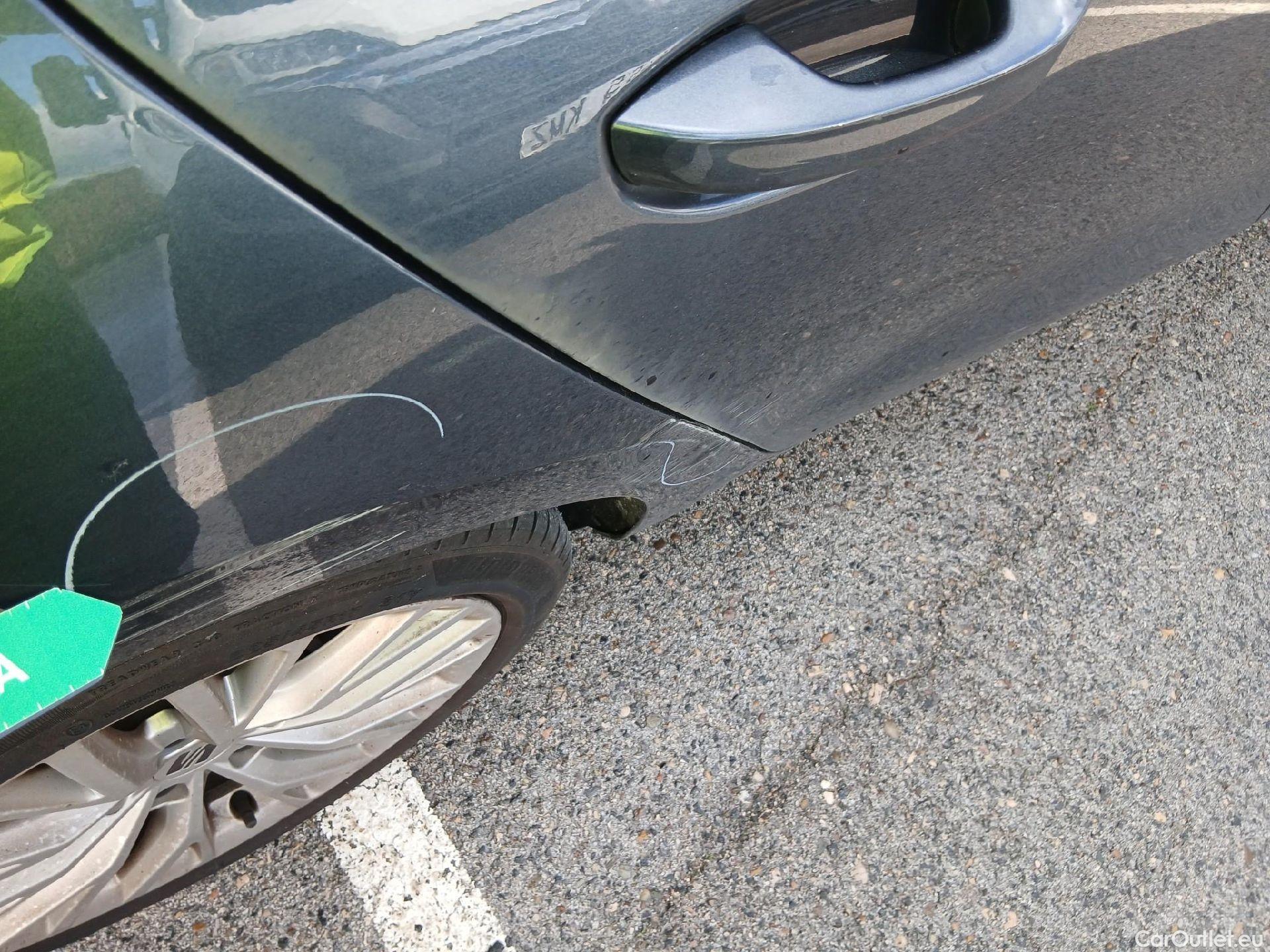  Land Rover  Discovery SEAT Nuevo León / 2020 / 5P / berlina con portón 1.4 e-Hybrid DSG-6 S&S Xcellence #26