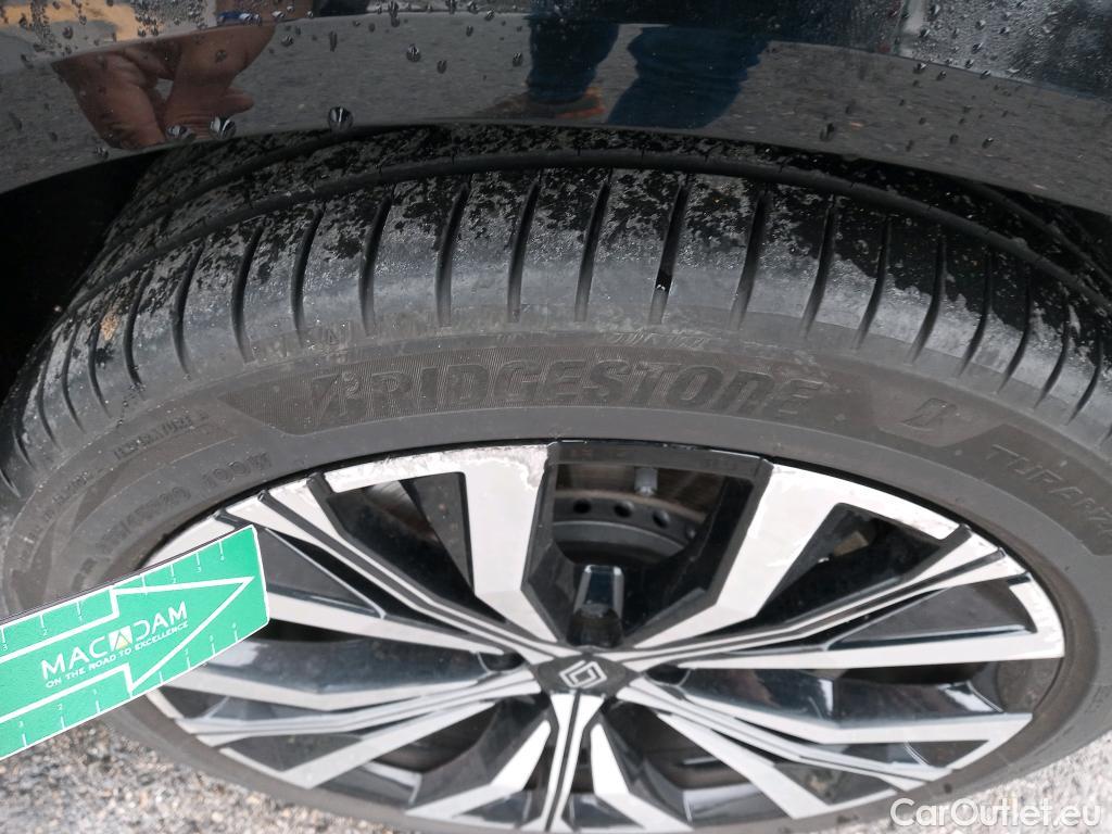  Renault  Espace  VI Iconic E-Tech Hybrid 1.2 E-TECH Hybrid 200CV ATV 7 Plazas 6E #3