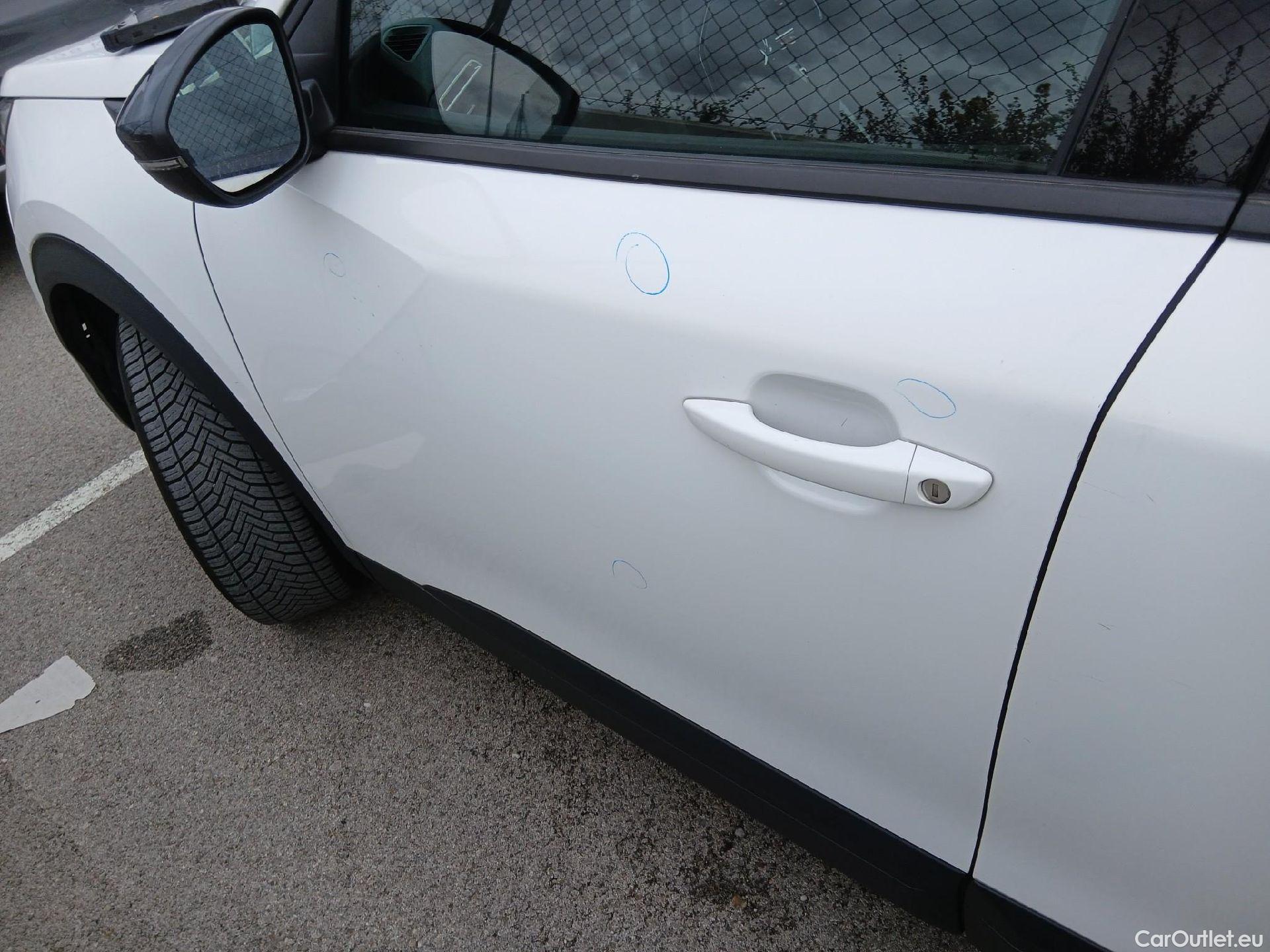  Peugeot  2008 PEUGEOT  / 2019 / 5P / todoterreno Active Pack BlueHDI 81kW (110CV) #11