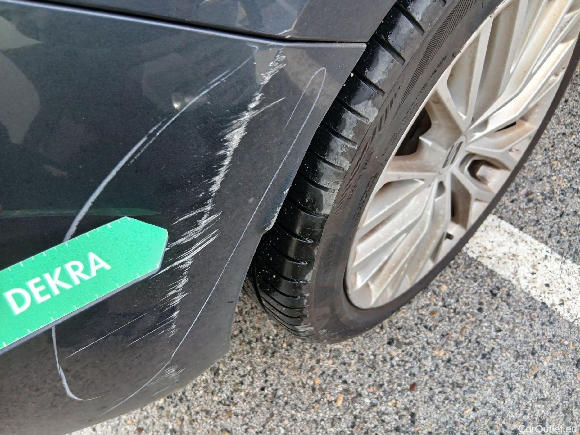  Land Rover  Discovery SEAT Nuevo León / 2020 / 5P / berlina con portón 1.4 e-Hybrid DSG-6 S&S Xcellence #23