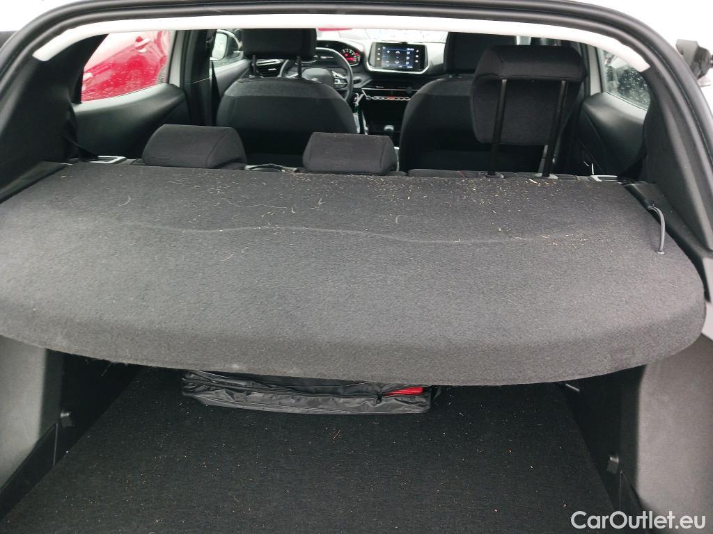  Peugeot  2008 PEUGEOT  / 2019 / 5P / todoterreno Active Pack BlueHDI 81kW (110CV) #17