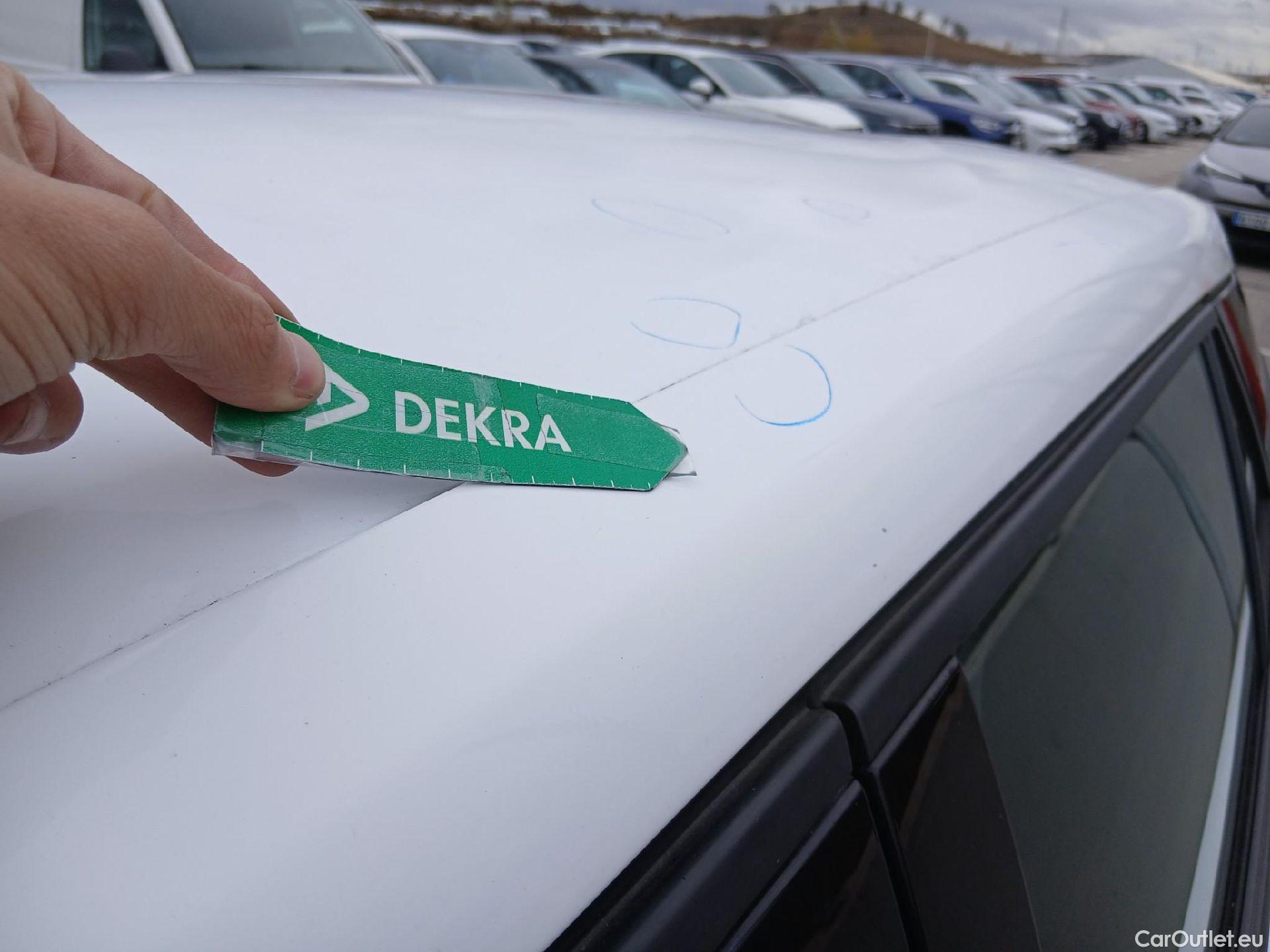  Peugeot  2008 PEUGEOT  / 2019 / 5P / todoterreno Active Pack BlueHDI 81kW (110CV) #10