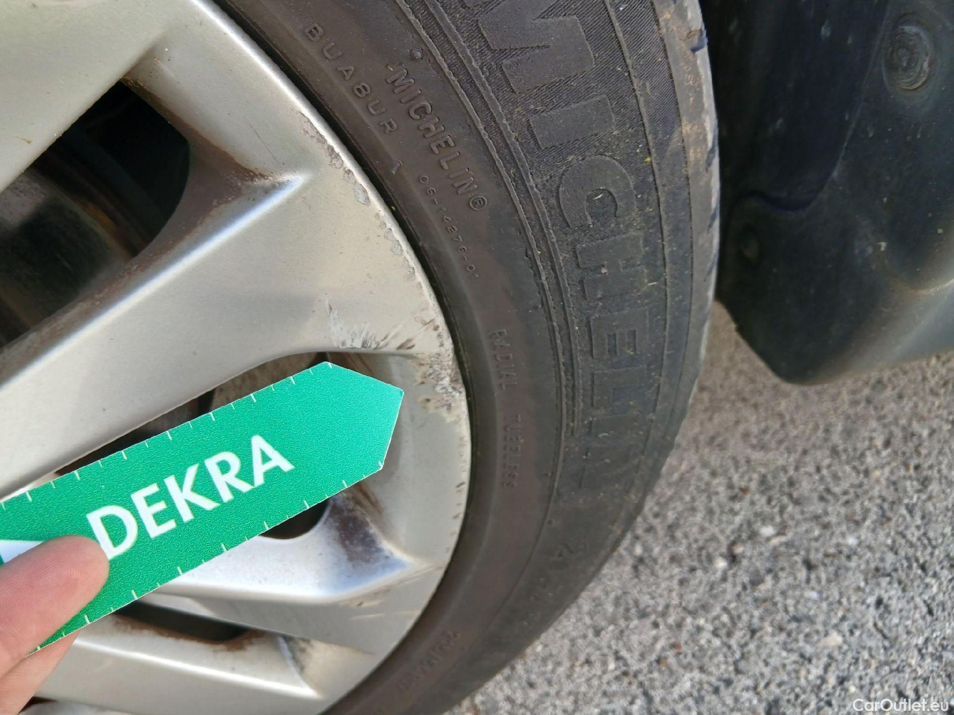  Nissan  Juke NISSAN  / 2014 / 5P / crossover dCi EU6 81 kW (110 CV) 6M/T N-CONNECTA #1