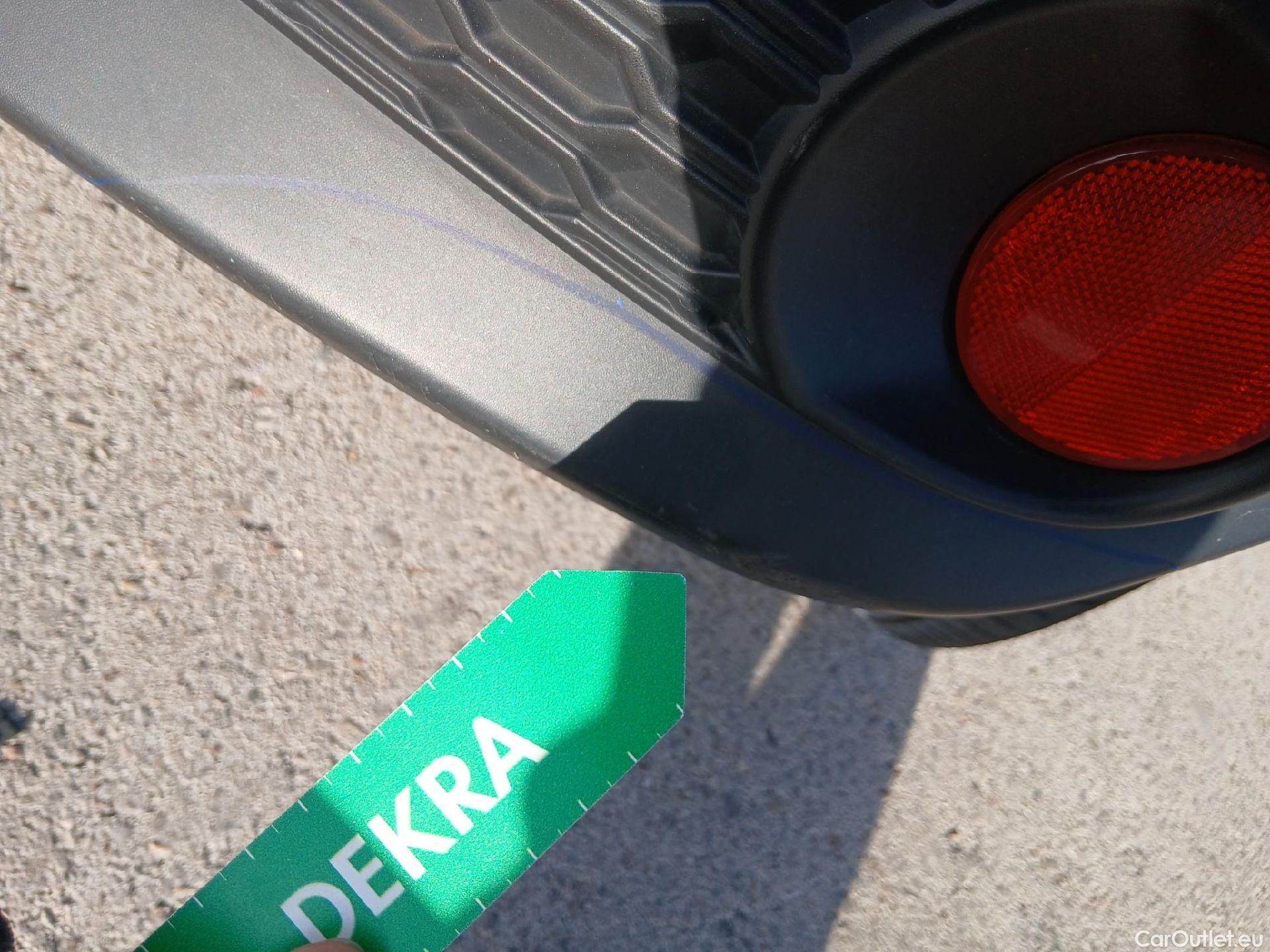  Nissan  Juke NISSAN  / 2014 / 5P / crossover dCi EU6 81 kW (110 CV) 6M/T N-CONNECTA #31