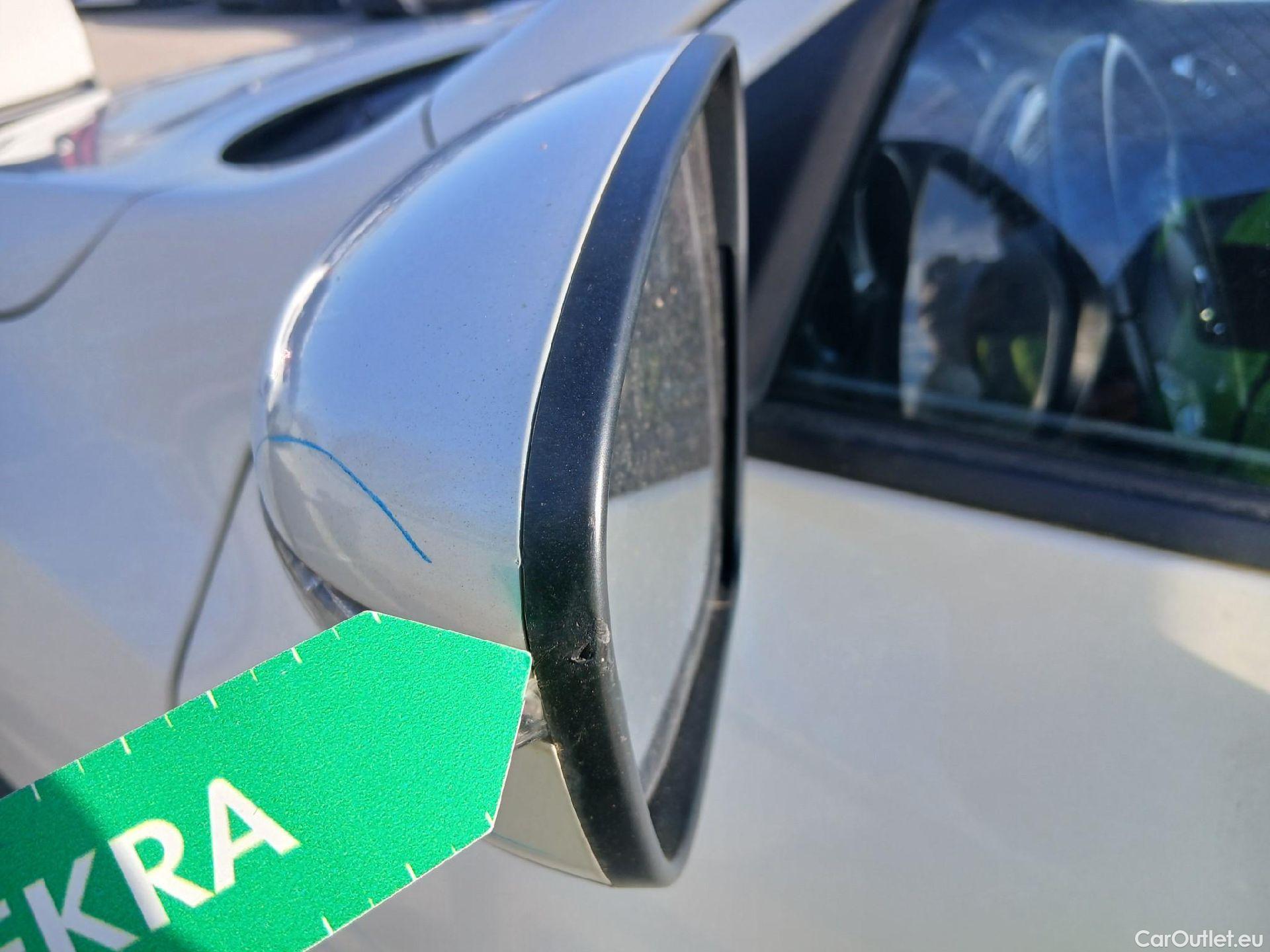  Nissan  Juke NISSAN  / 2014 / 5P / crossover dCi EU6 81 kW (110 CV) 6M/T N-CONNECTA #21