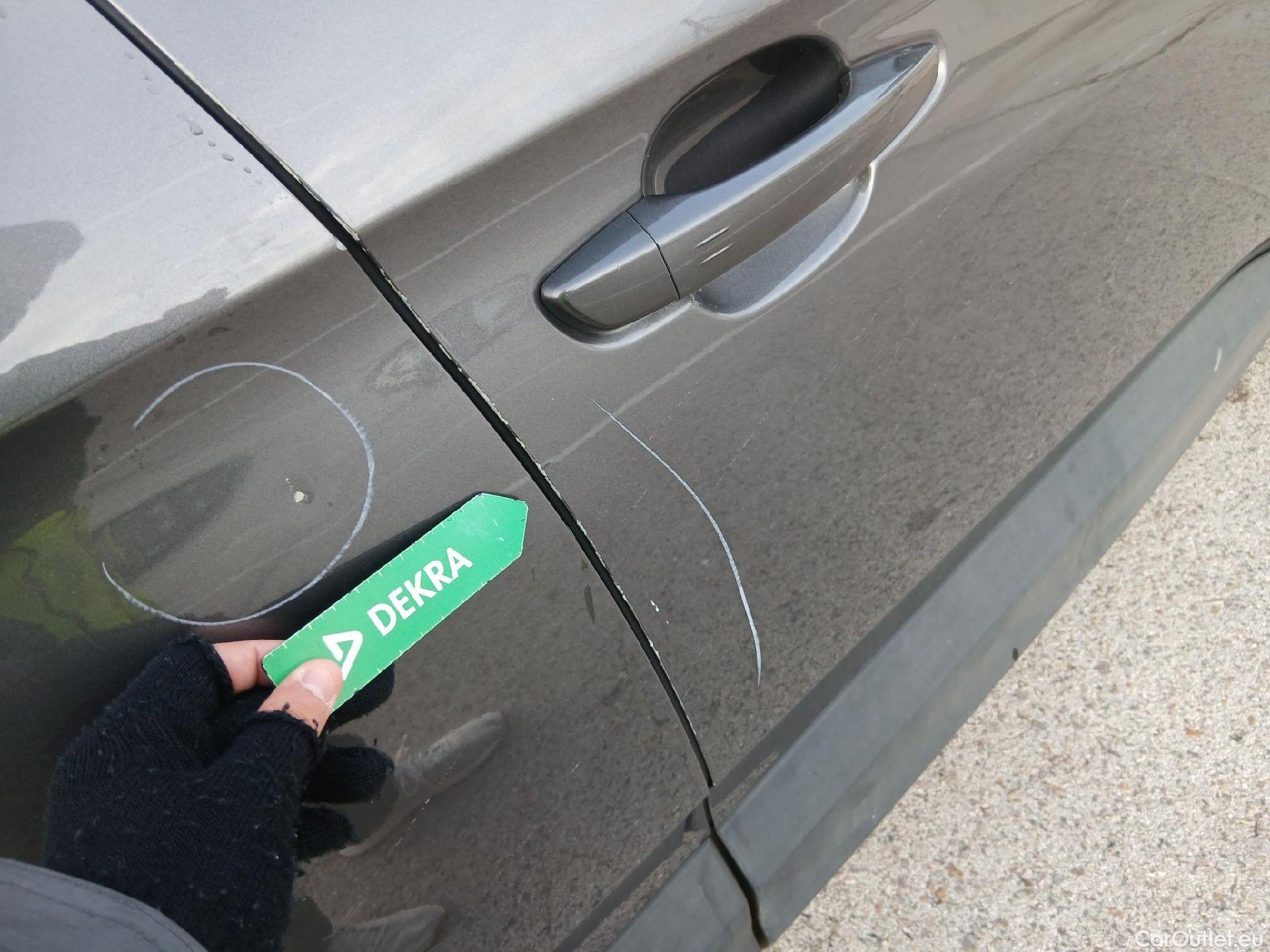  Opel   Grandland X OPEL / 2017 / 5P / todoterreno 1.5 CDTi Ultimate Auto #24