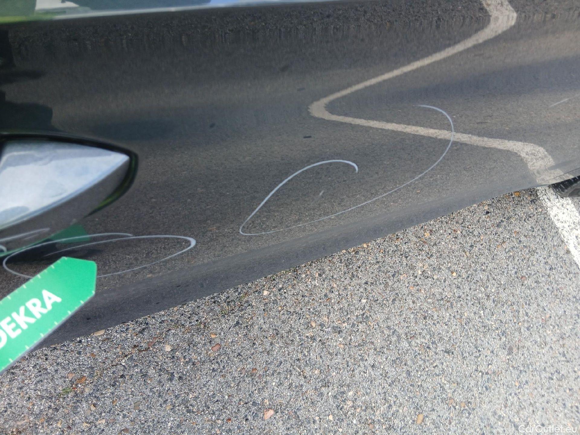  Land Rover  Discovery SEAT Nuevo León / 2020 / 5P / berlina con portón 1.4 e-Hybrid DSG-6 S&S Xcellence #31