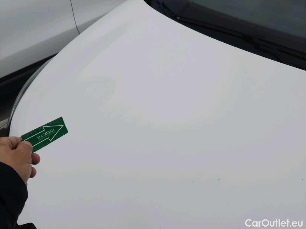  Renault  Clio RENAULT  / 2019 / 5P / berlina con portón Business Blue dCi 63 kW (85CV) #4